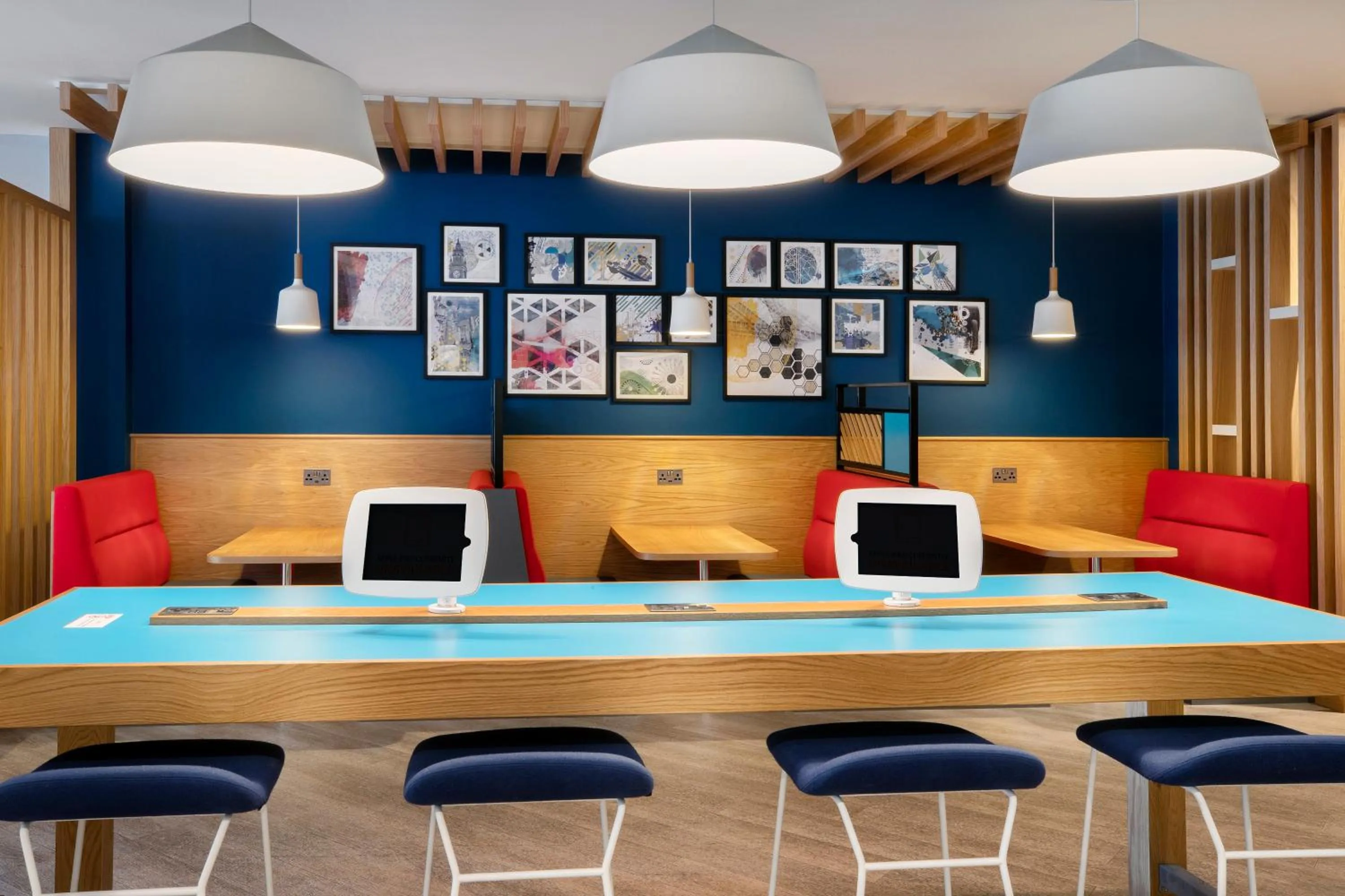 Decorative detail in Holiday Inn Express Belfast City by IHG