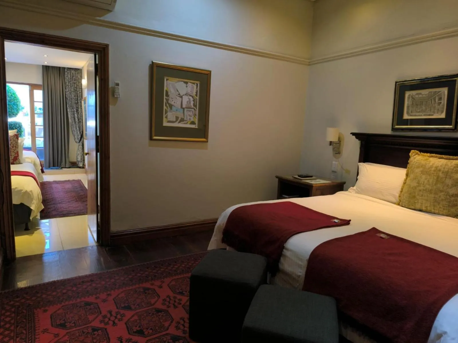 Bed in Lemoenkloof Boutique Hotel