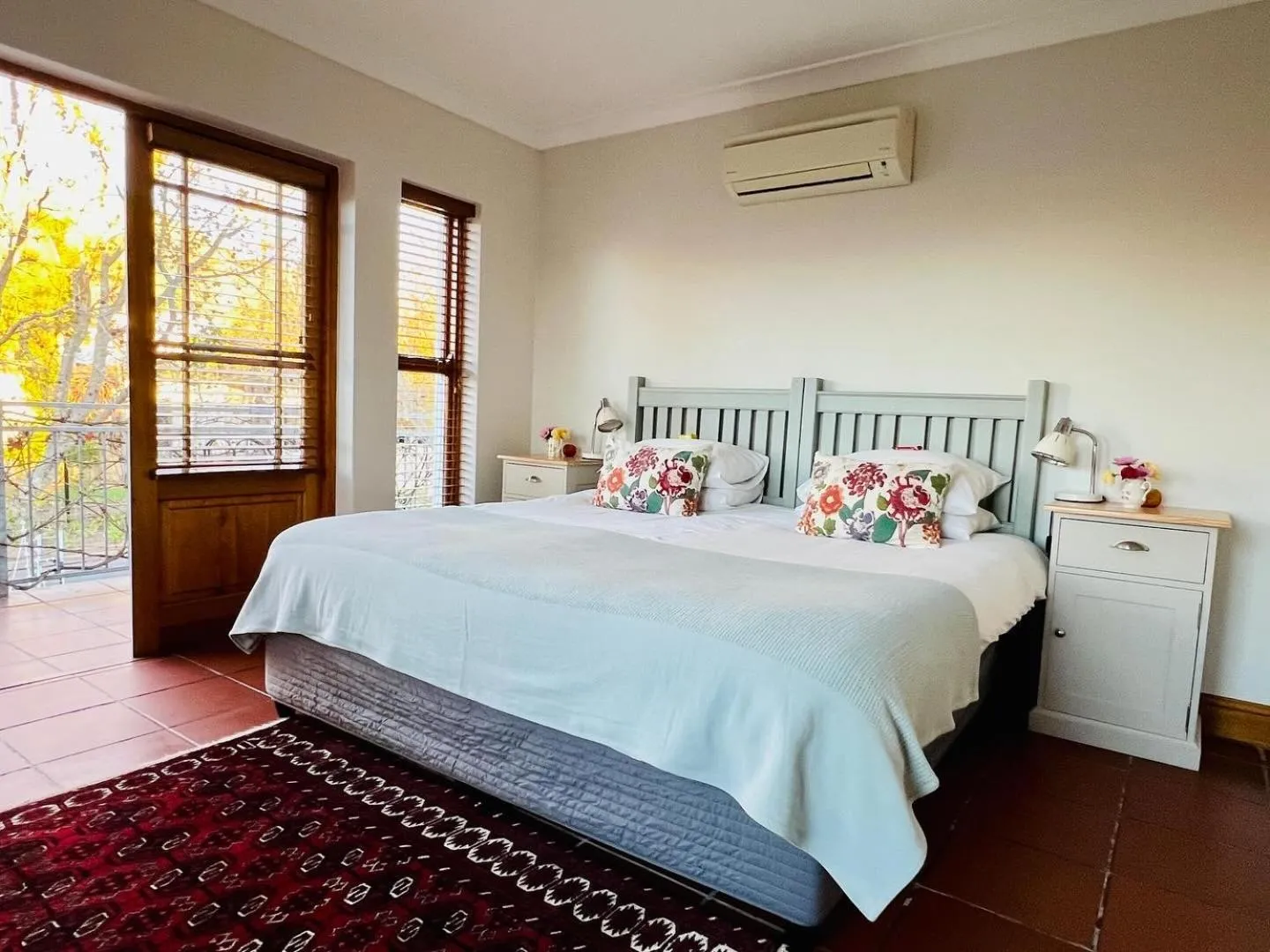 Bed in Penelope's Stellenbosch