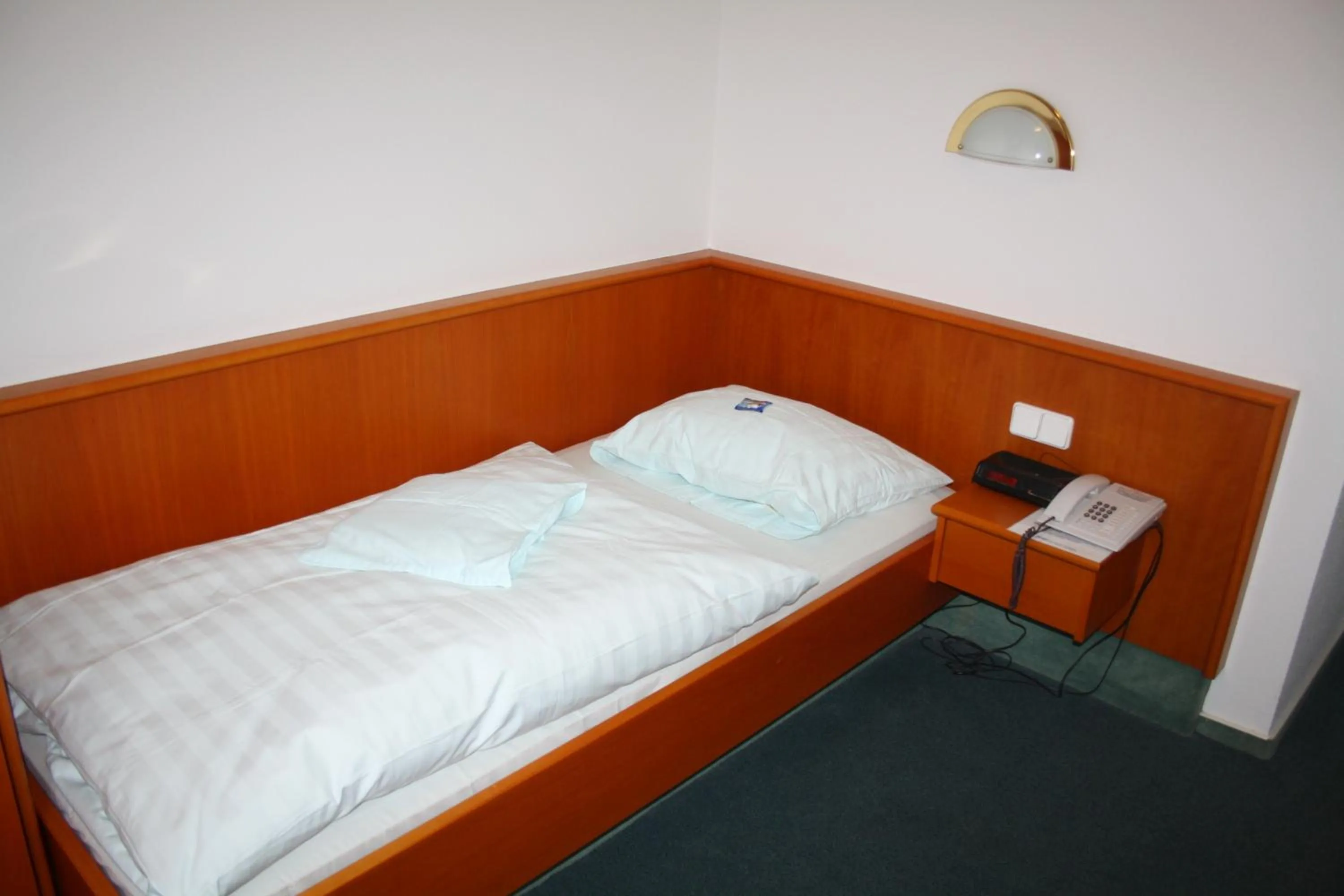 Bed in Hotel-Dörfler Garni