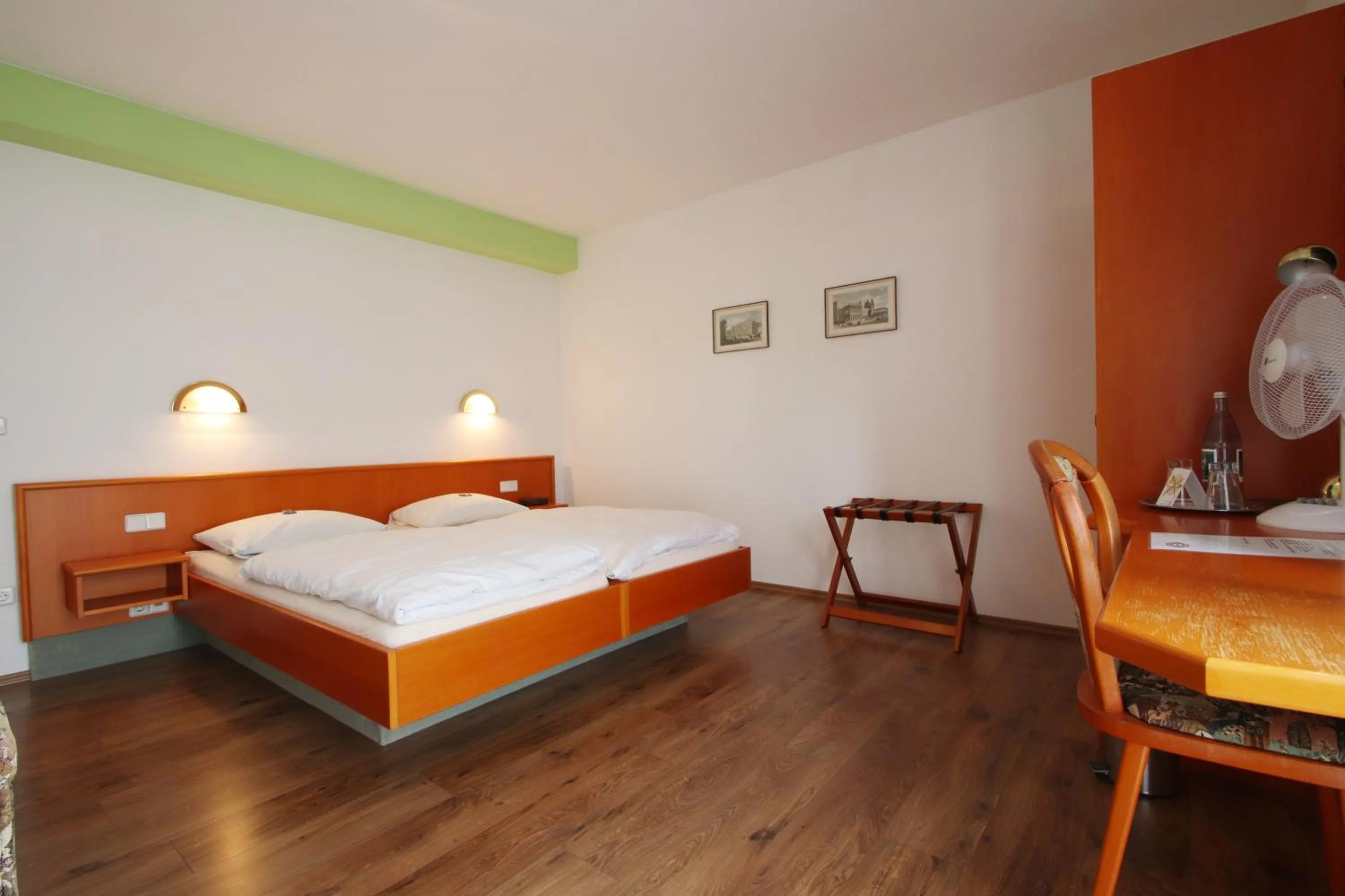 Hotel-Dörfler Garni