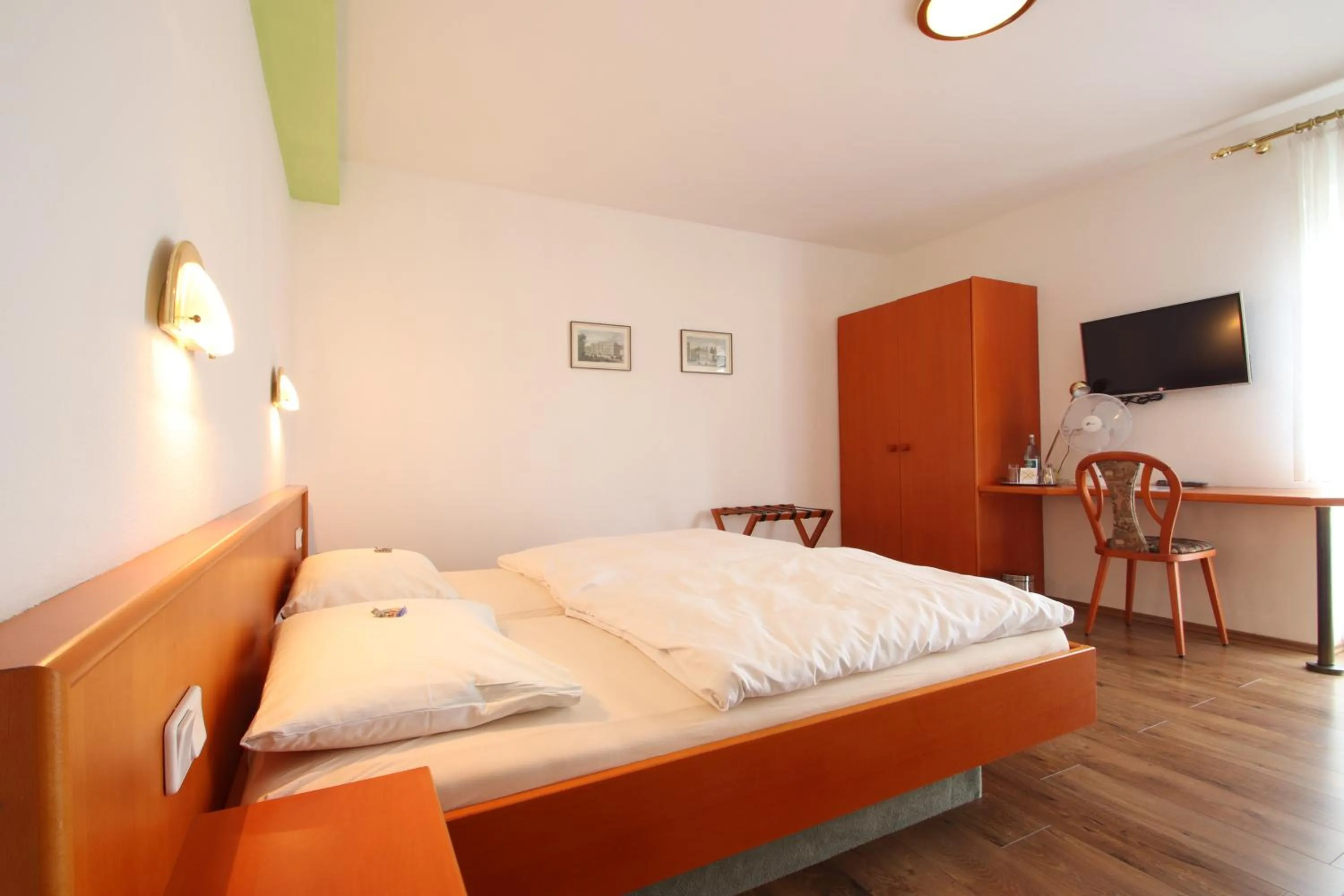 Hotel-Dörfler Garni