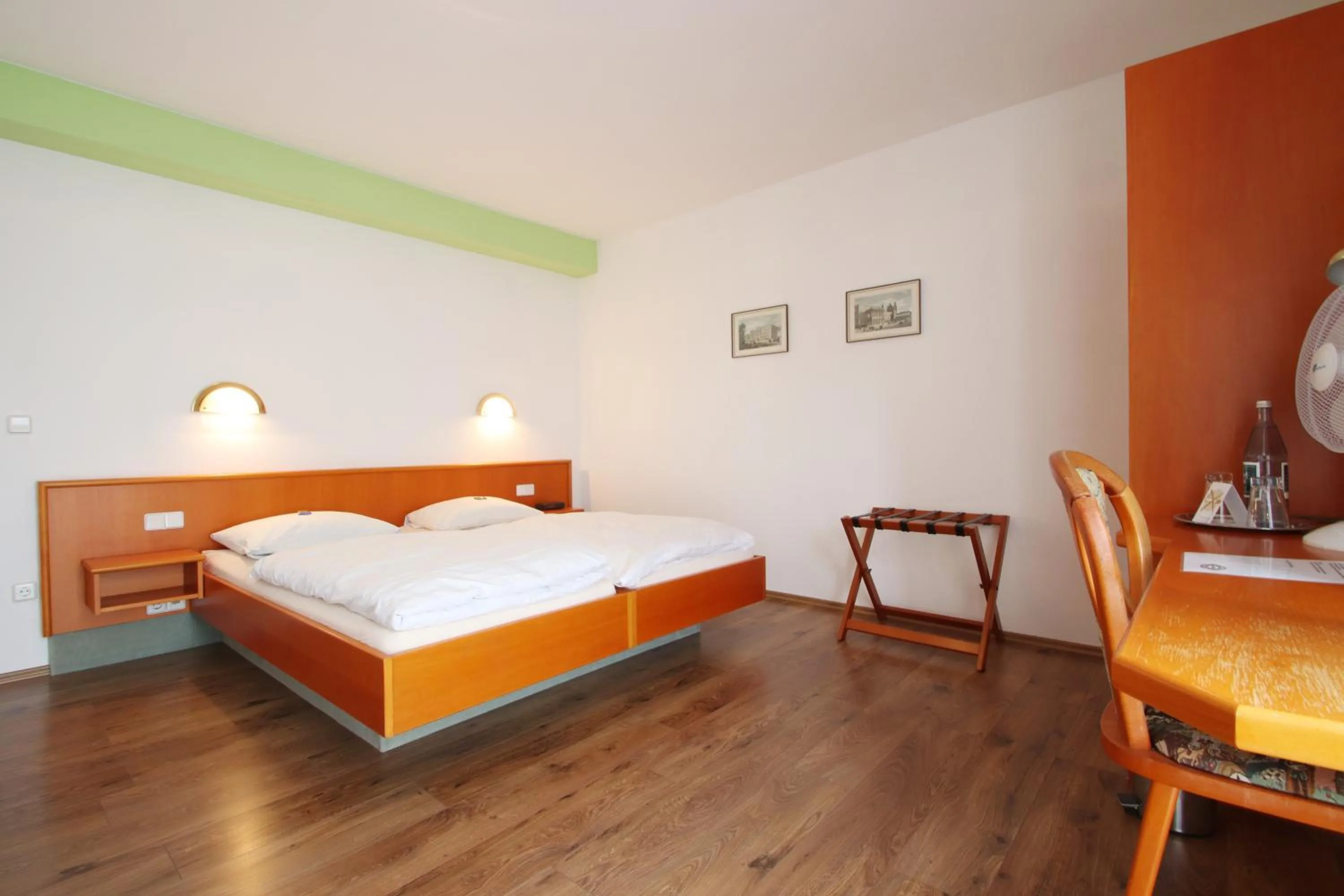 Hotel-Dörfler Garni