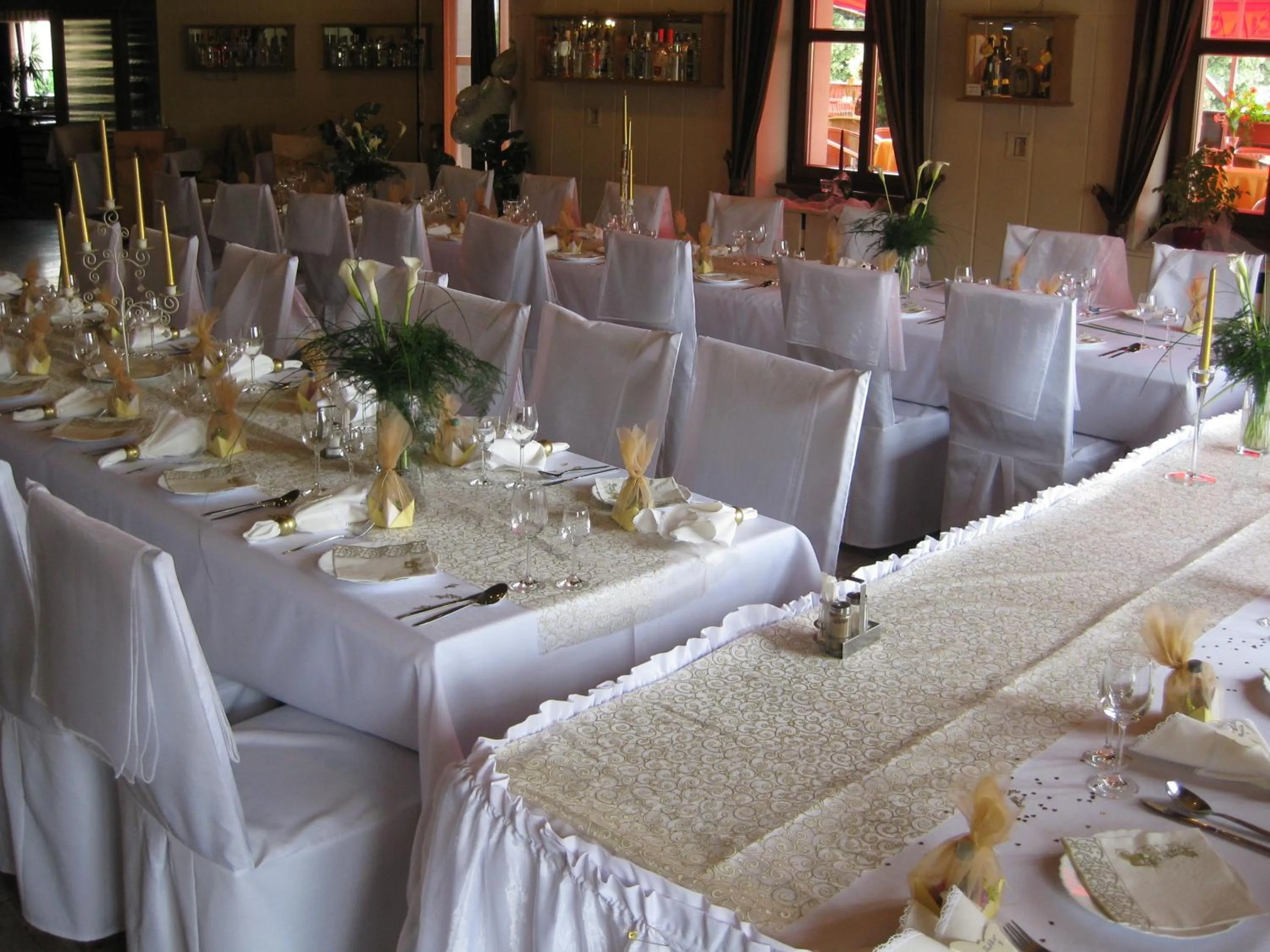 Restaurant/places to eat in Hotel Oko