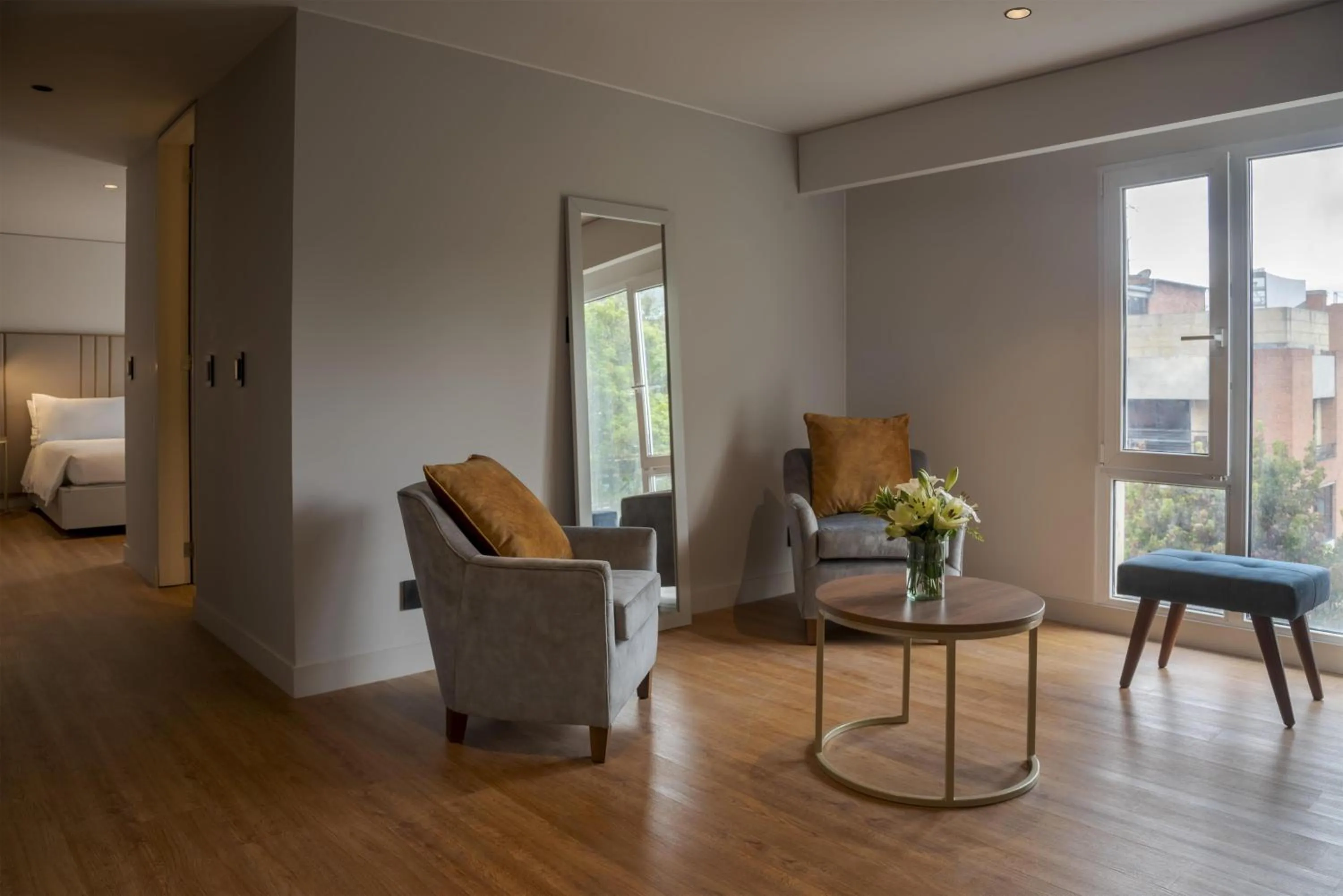 Photo of the whole room in NH Boulevard del Río Cali