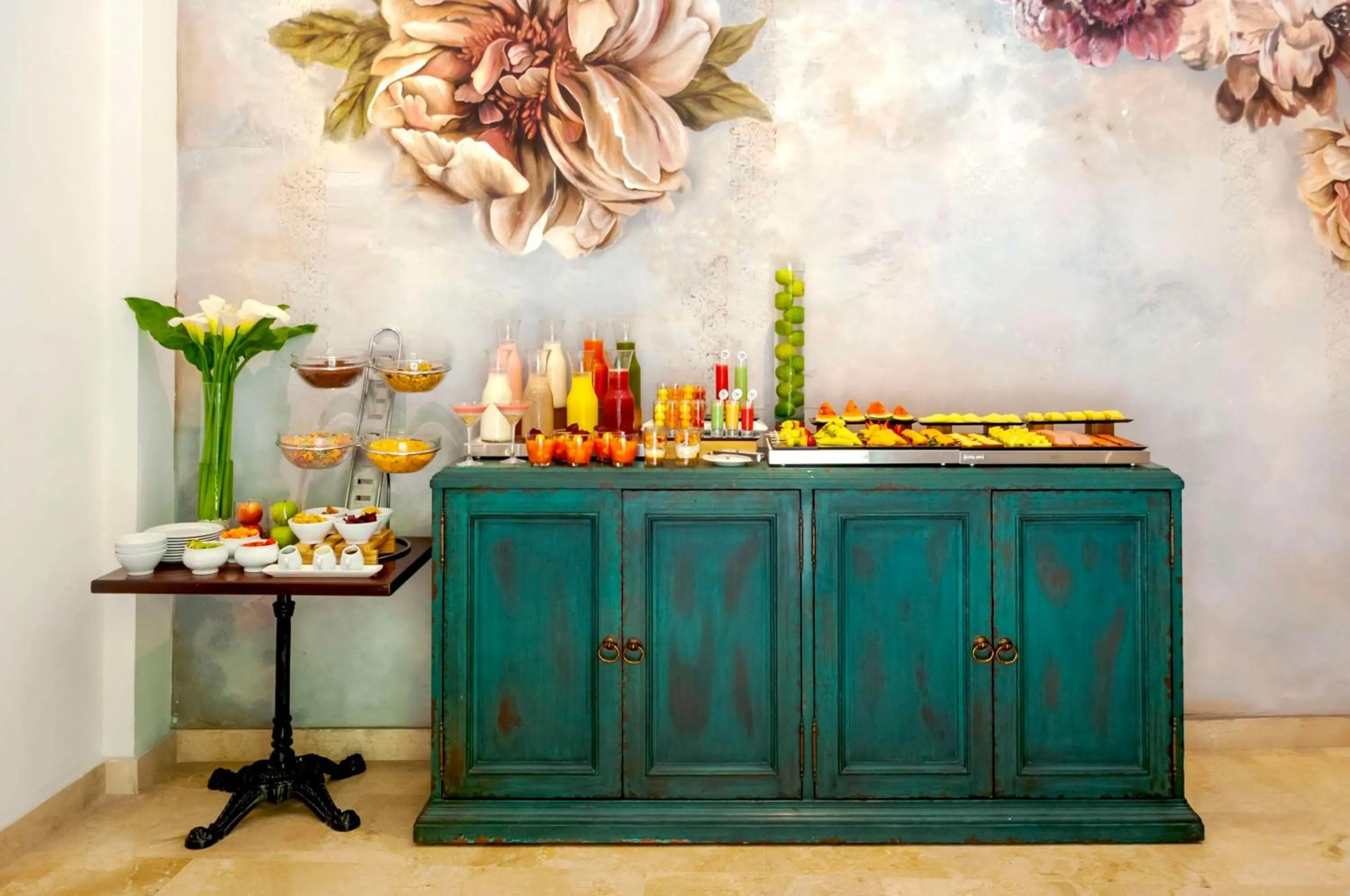 Restaurant/places to eat in NH Boulevard del Río Cali