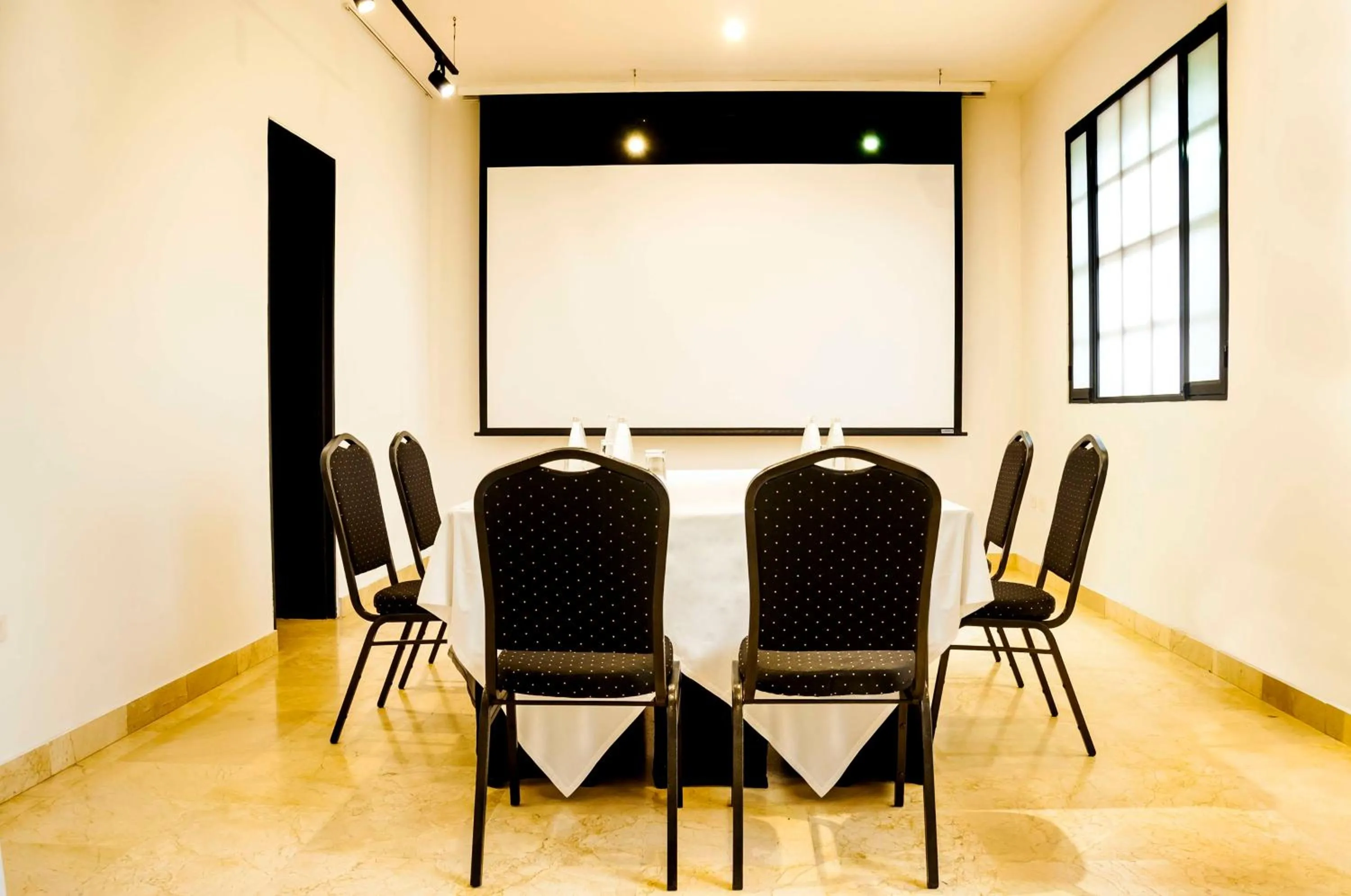 Meeting/conference room in NH Boulevard del Río Cali