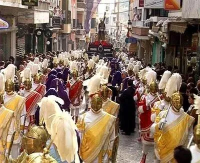 People in Hotel Las Acacias