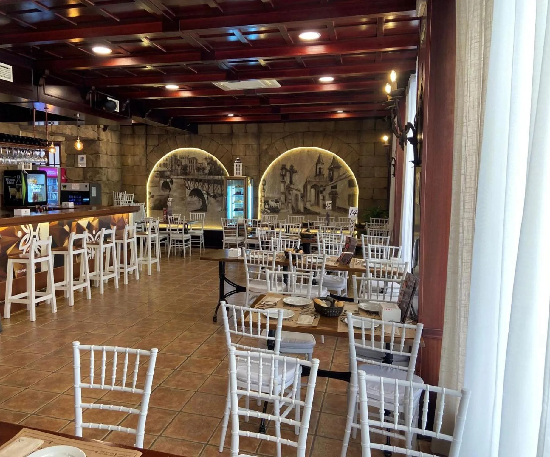 Restaurant/places to eat in Hotel Las Acacias