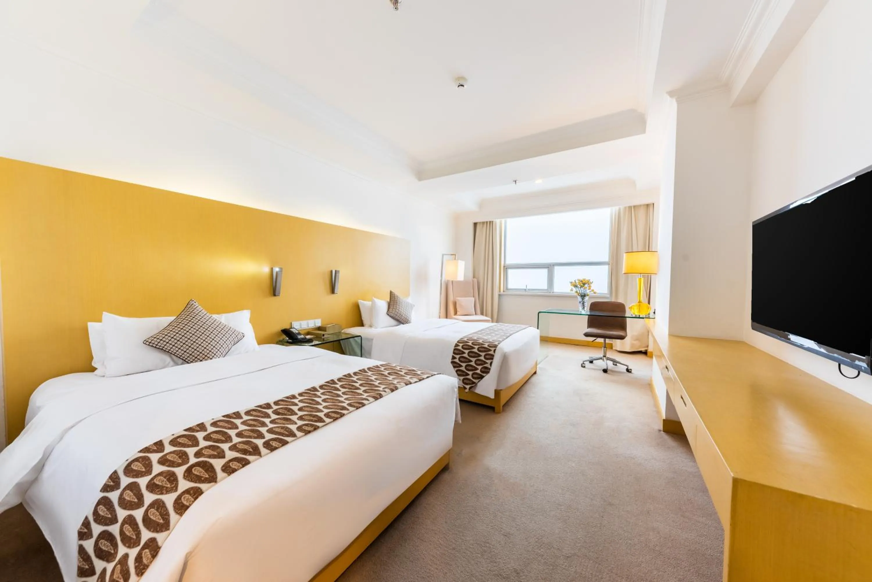 Photo of the whole room in Grand Mercure Hotel Hualing