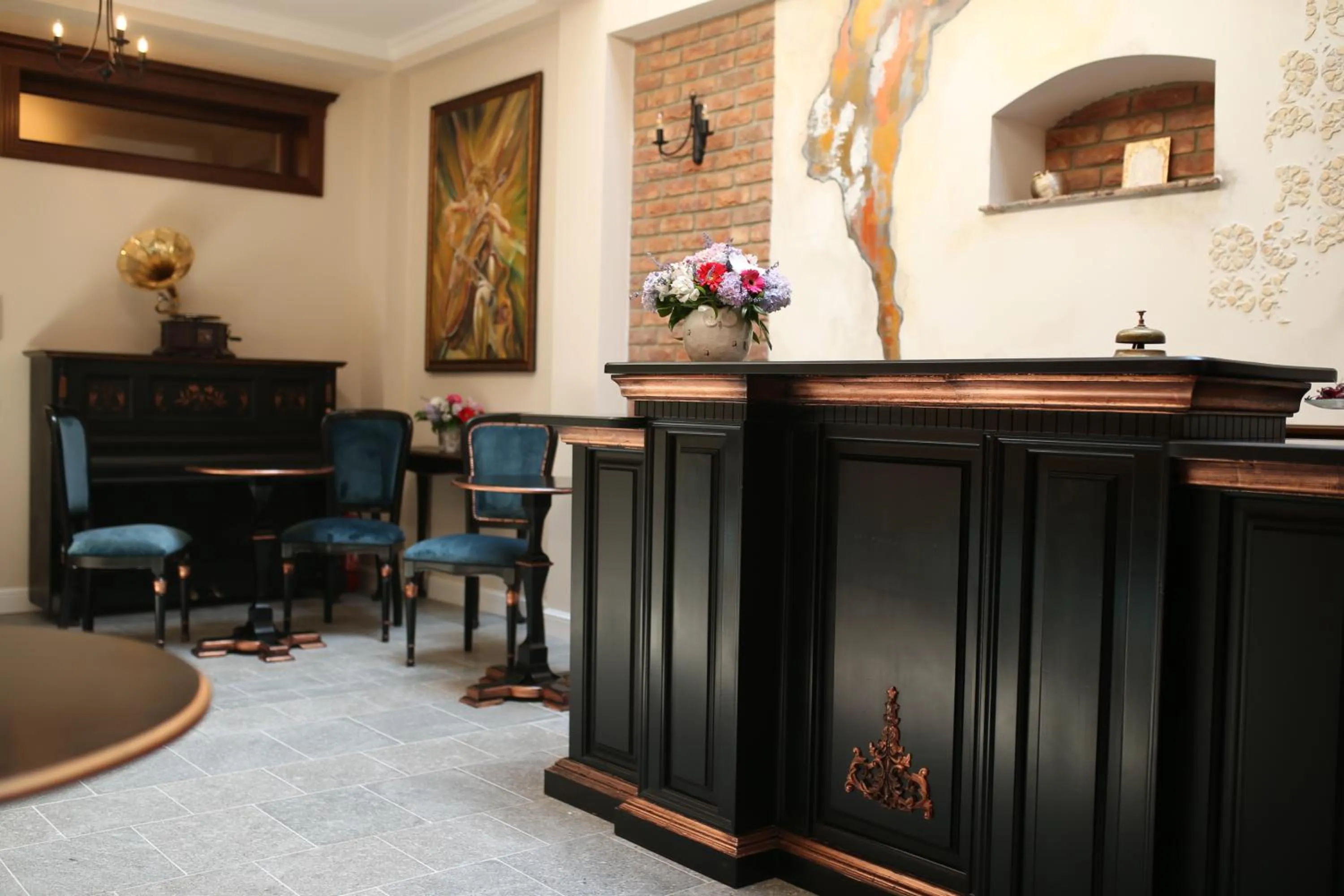 Artisans Boutique Villa