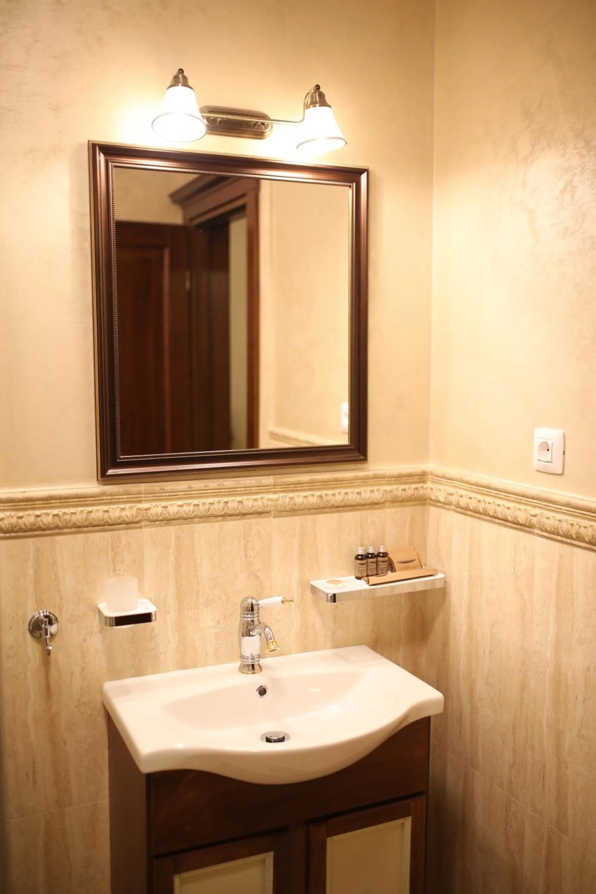 Artisans Boutique Villa