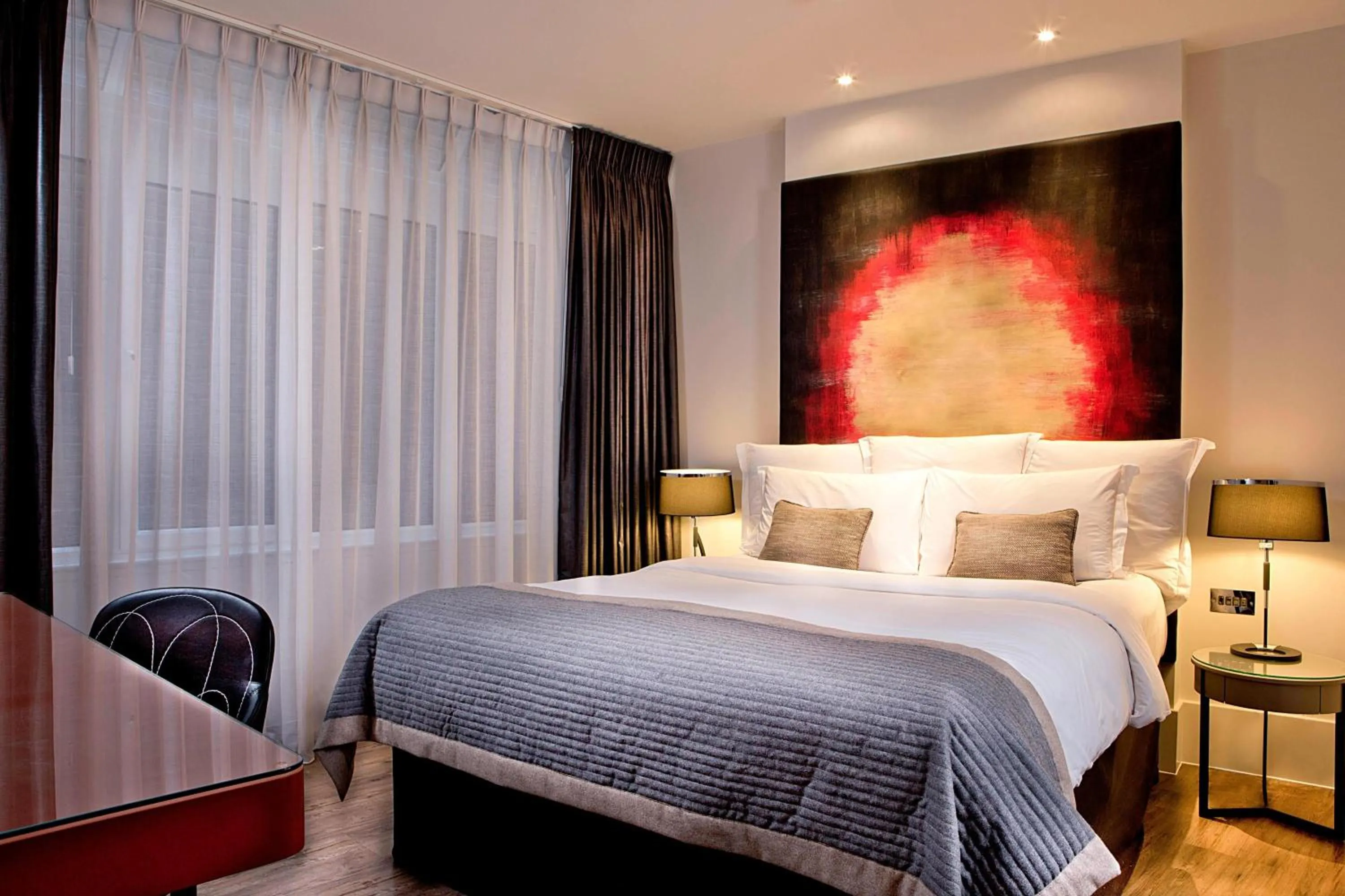 Photo of the whole room, Bed in Threadneedles, Autograph Collection