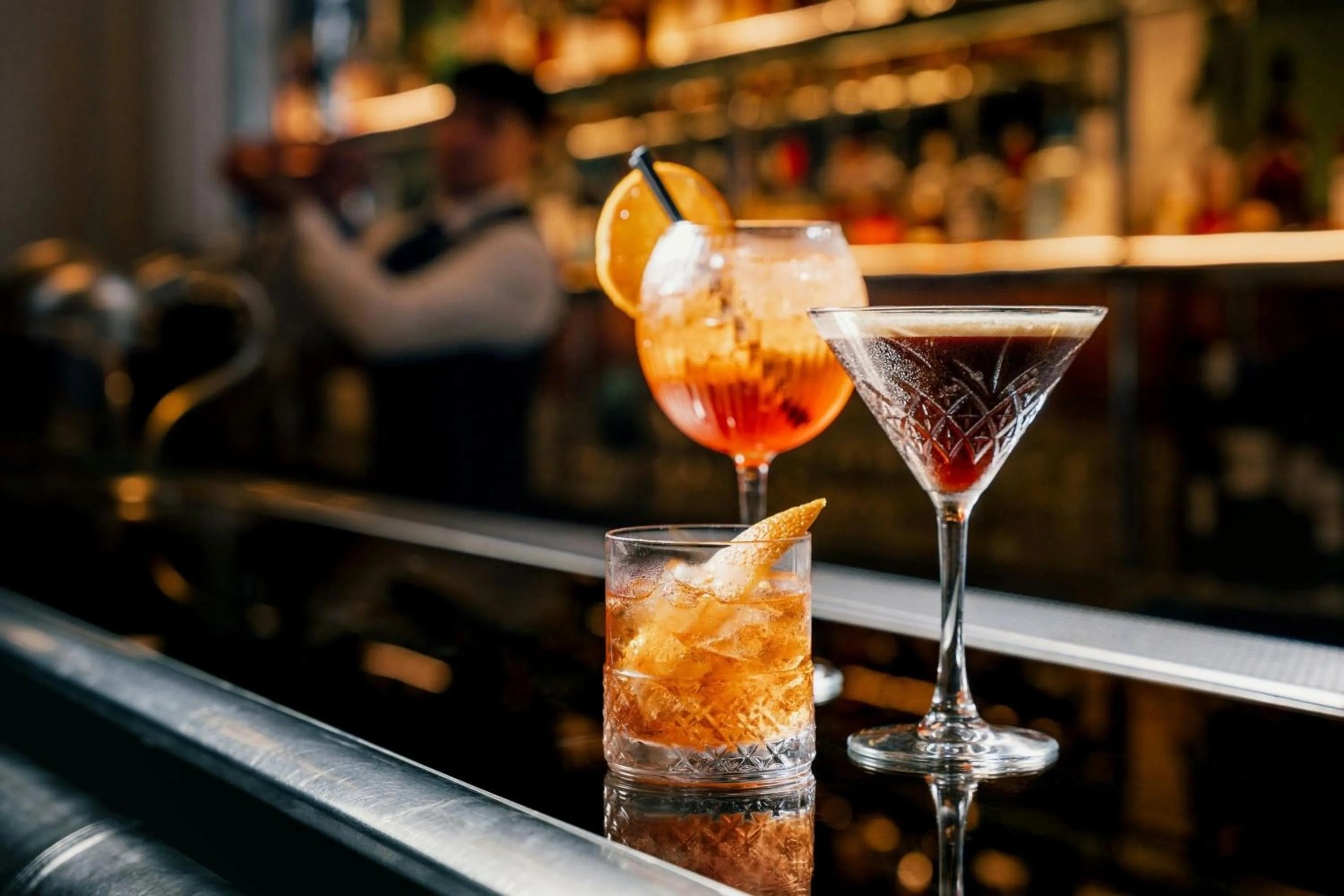 Lounge or bar in Threadneedles, Autograph Collection