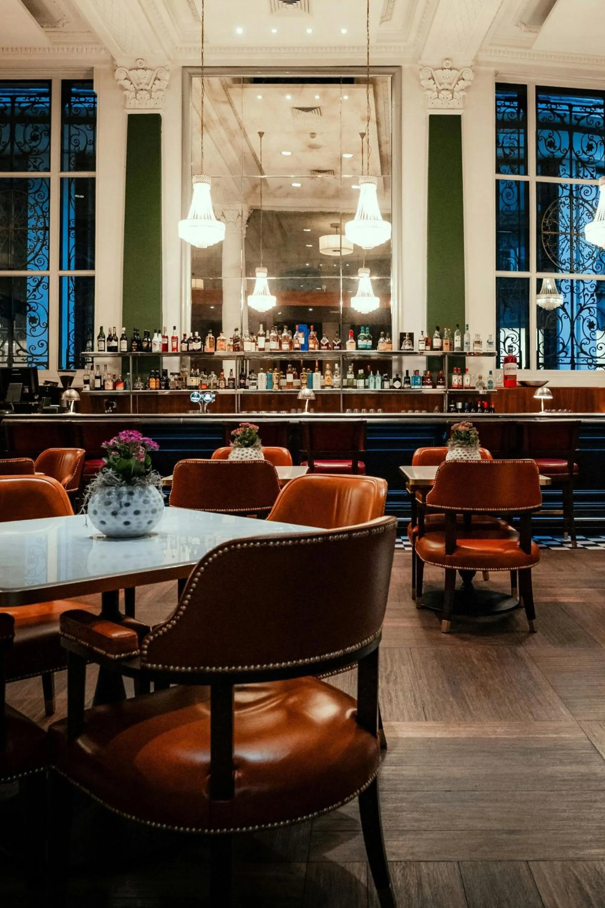 Lounge or bar in Threadneedles, Autograph Collection