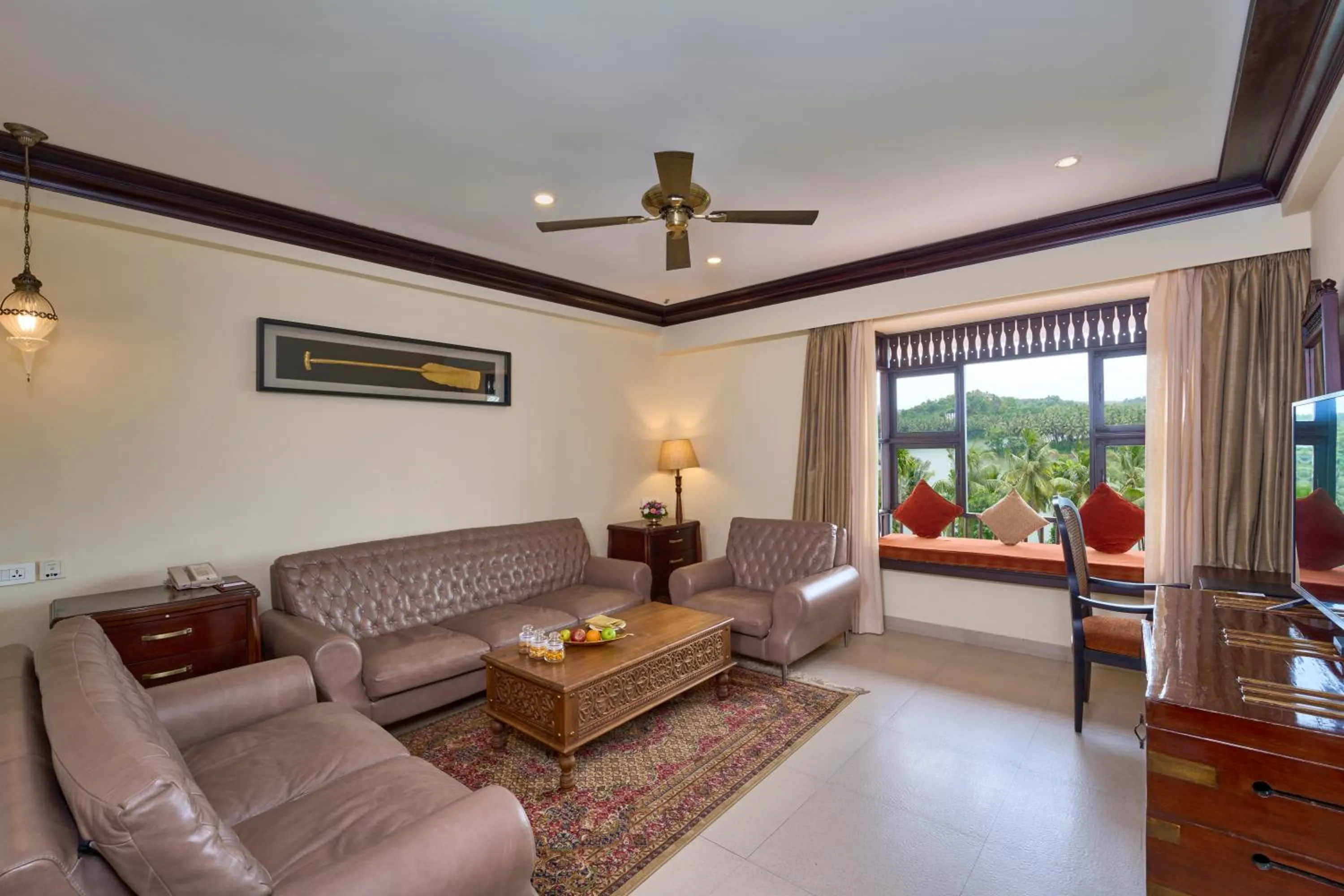 Living room in The Raviz Kadavu, Kozhikode
