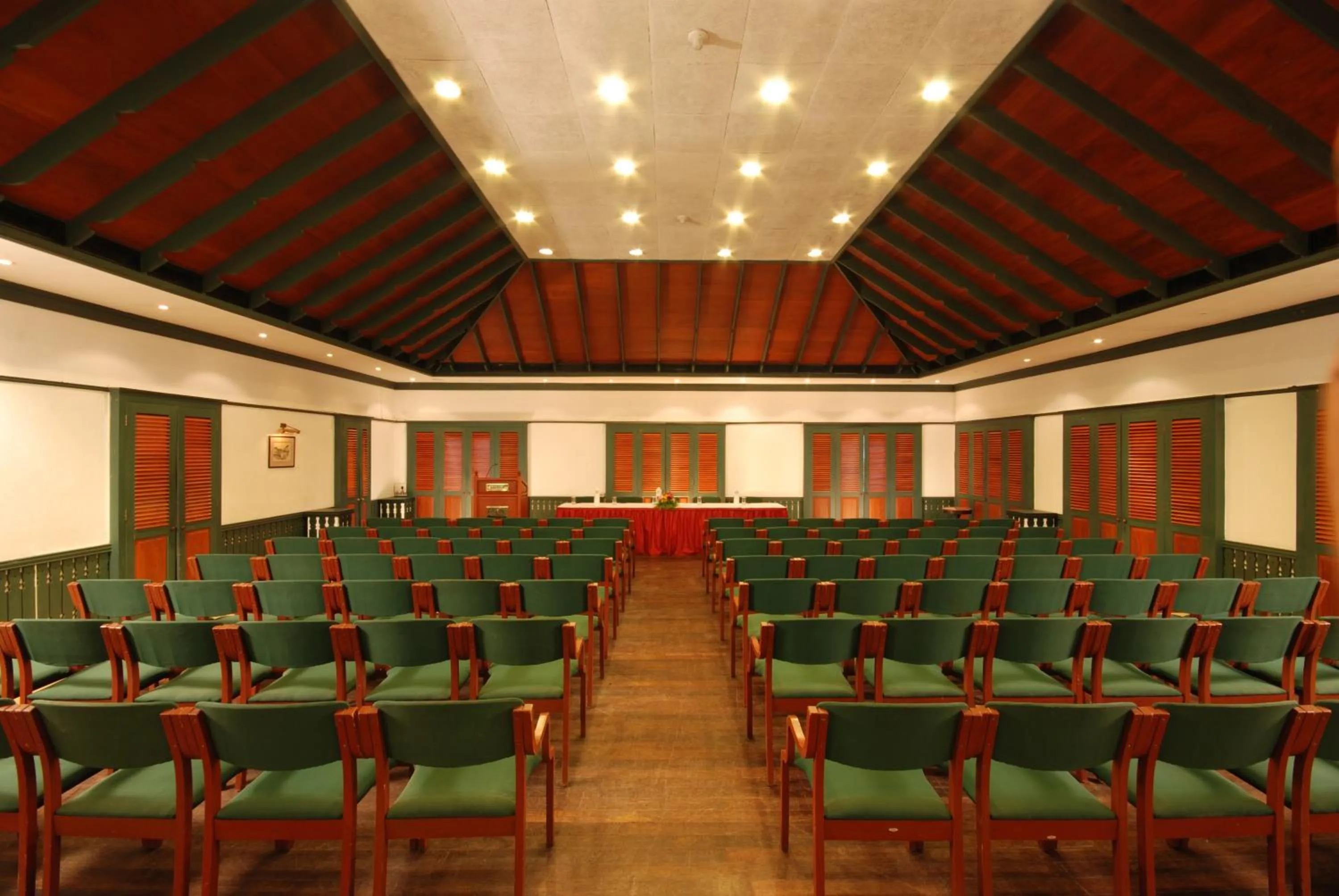 Banquet/Function facilities in The Raviz Kadavu, Kozhikode