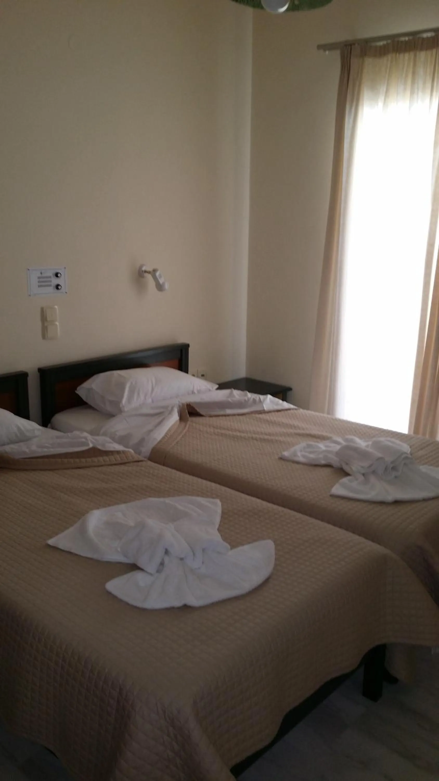 Bedroom, Bed in Mythos Beach Hotel Apartments