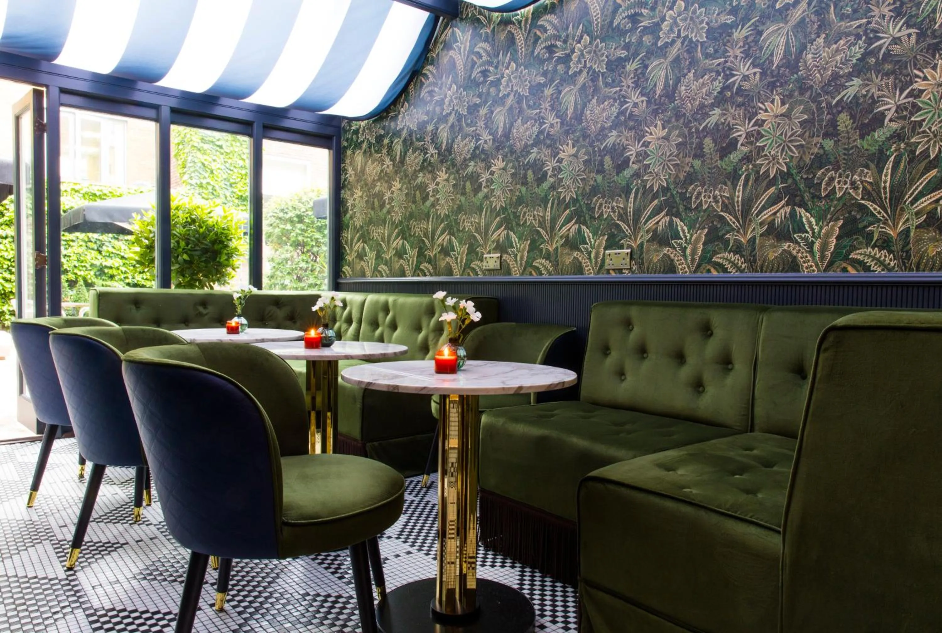 Lounge or bar in The Academy - Small Luxury Hotels of the World