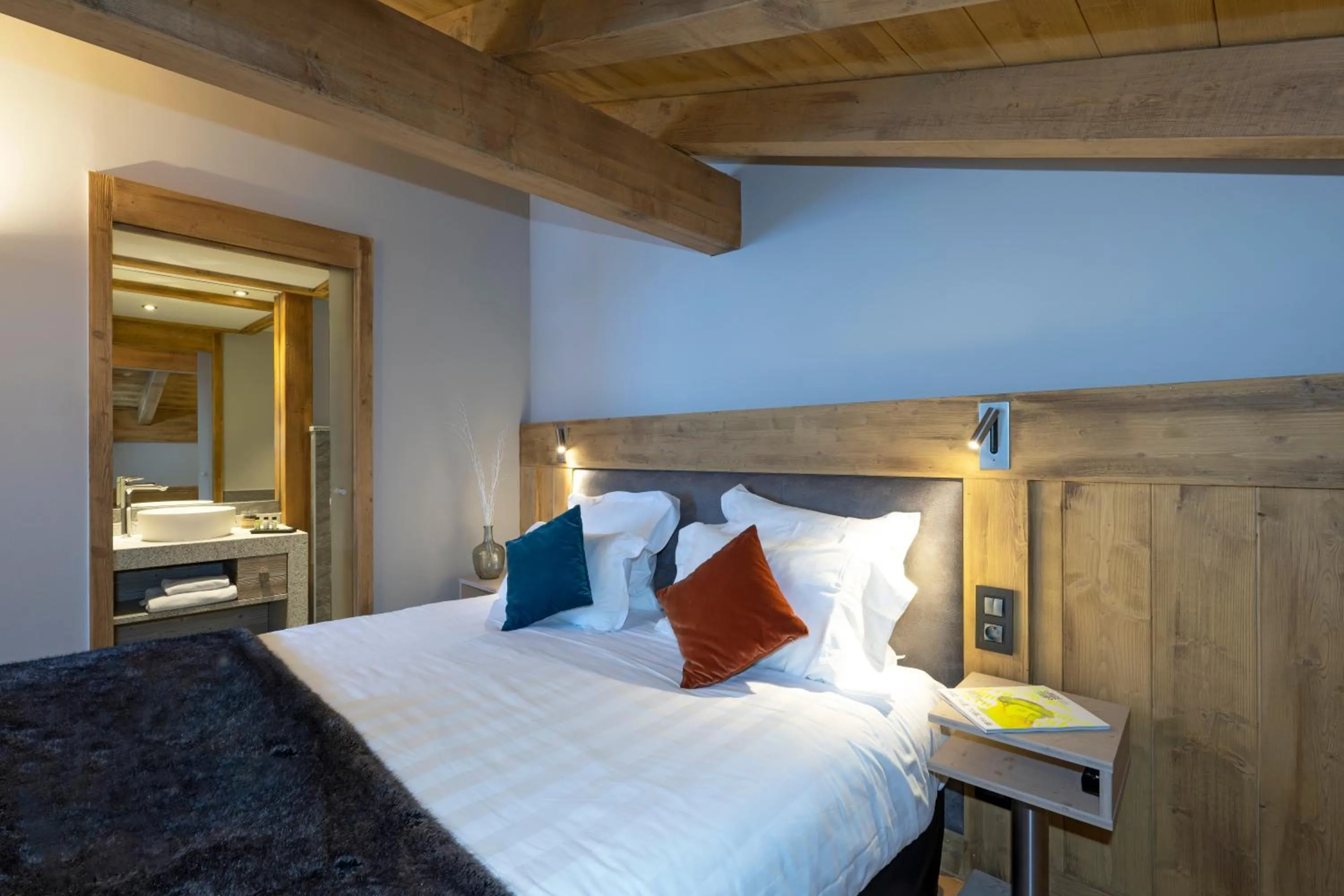 Bed in MGM Hôtels & Résidences - Résidence Chalets Elena