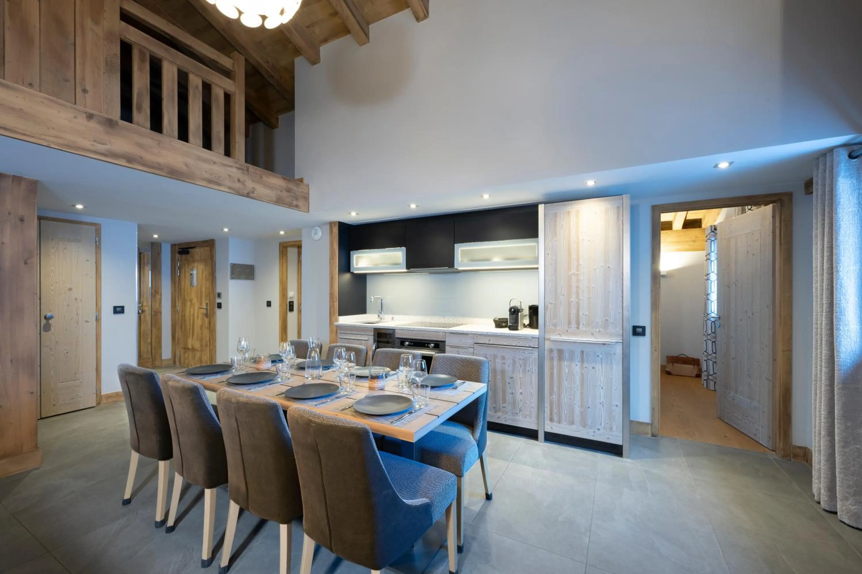 Dining area in MGM Hôtels & Résidences - Résidence Chalets Elena