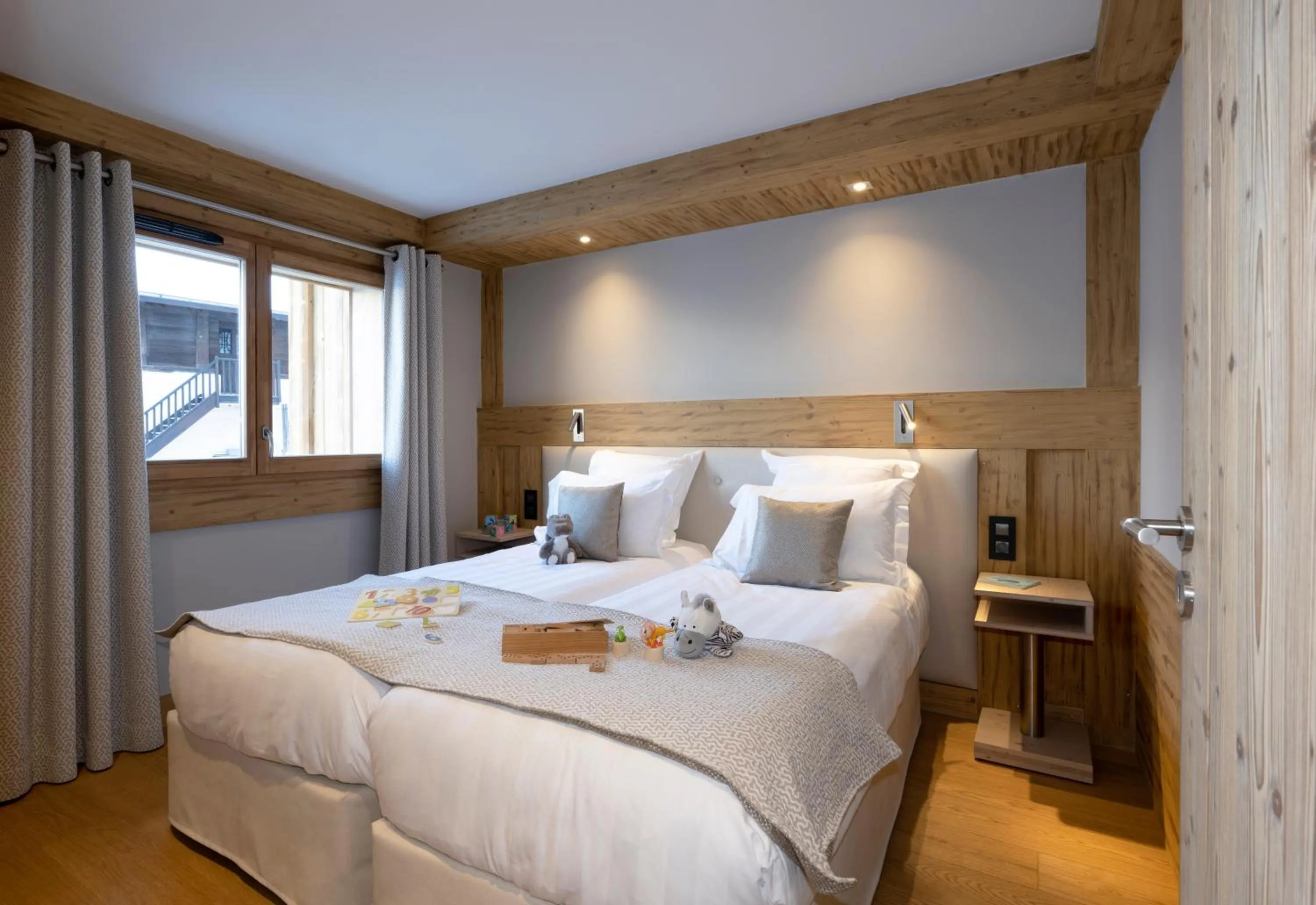 Bed in MGM Hôtels & Résidences - Résidence Chalets Elena
