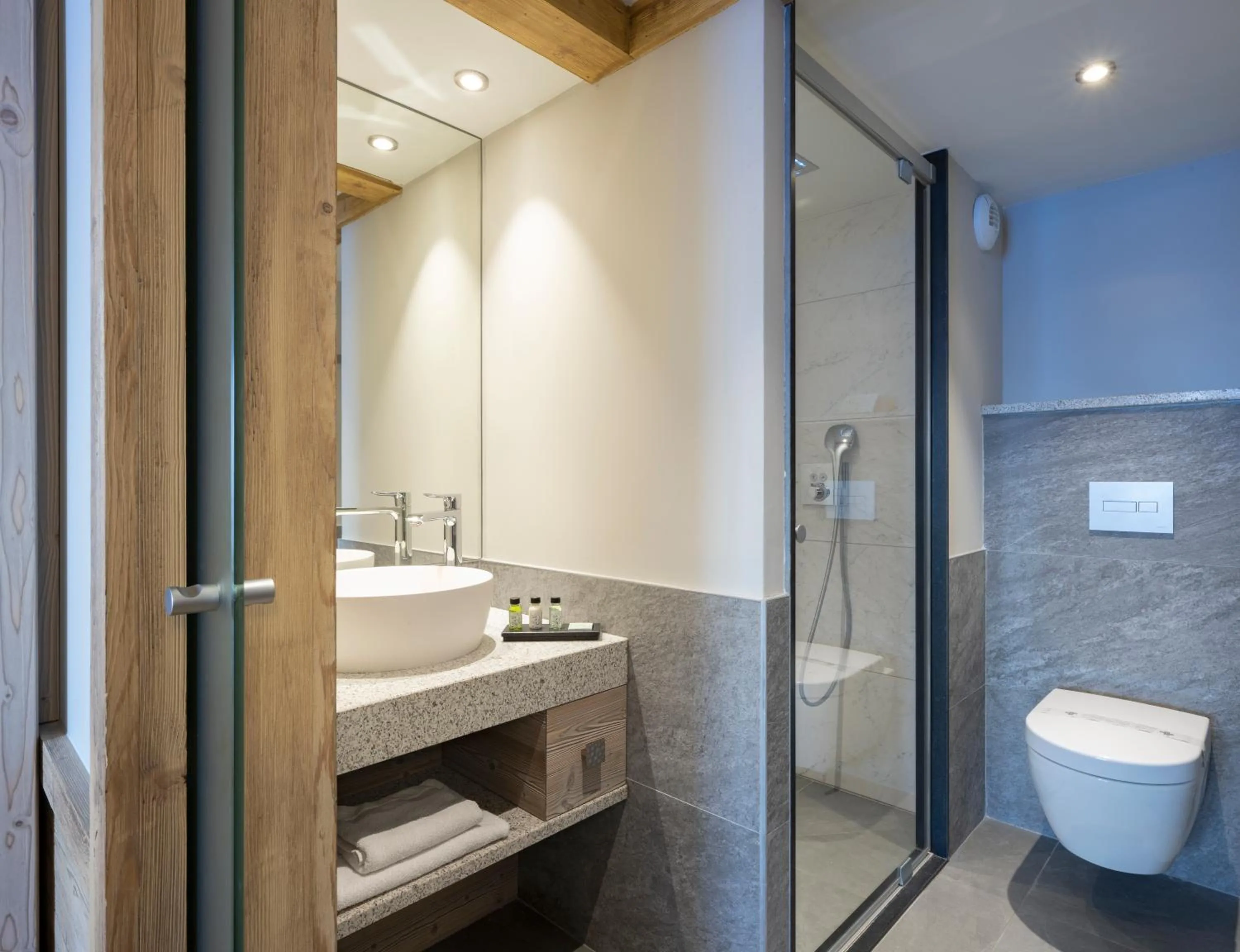 Shower in MGM Hôtels & Résidences - Résidence Chalets Elena