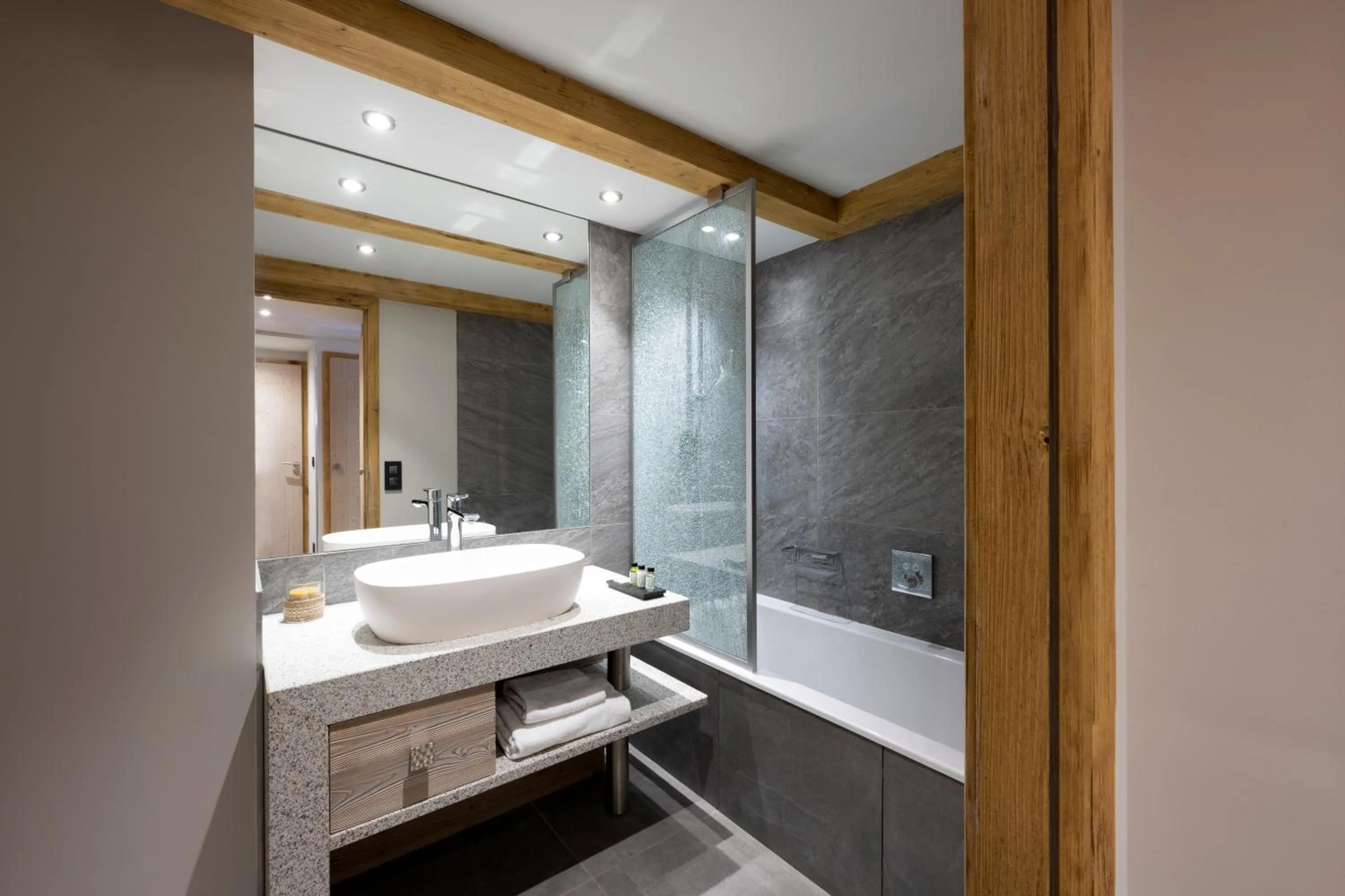Bathroom in MGM Hôtels & Résidences - Résidence Chalets Elena
