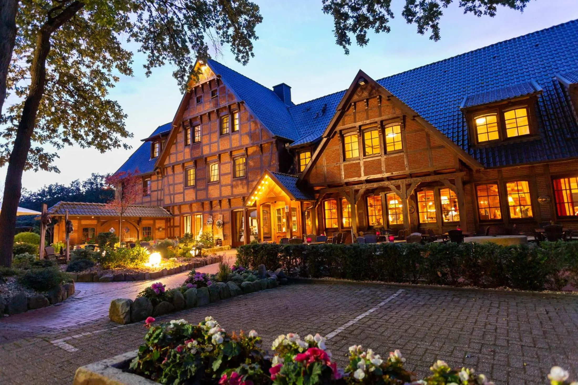 Property building in Hotel Mutter-Bahr