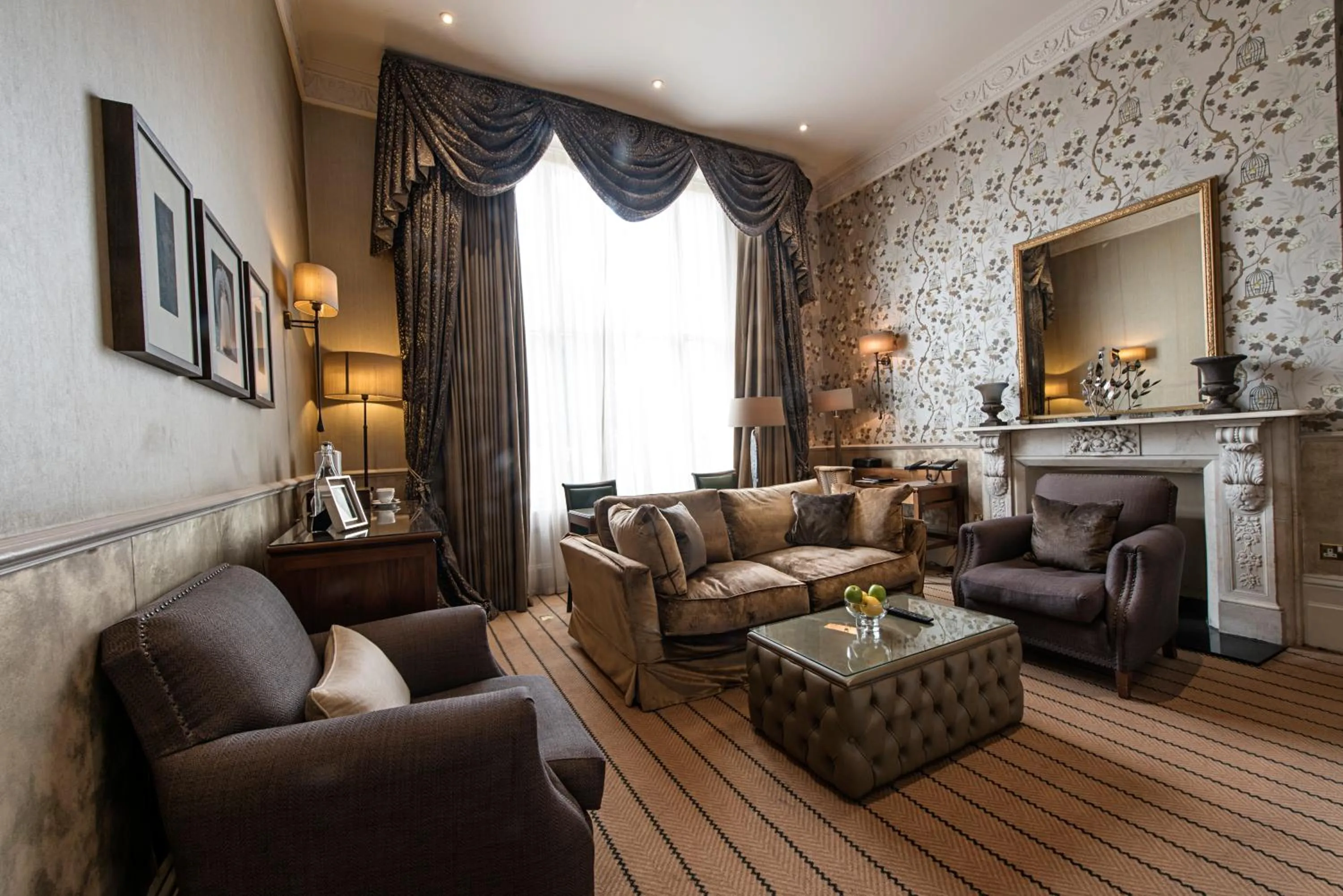 TV and multimedia in The Colonnade