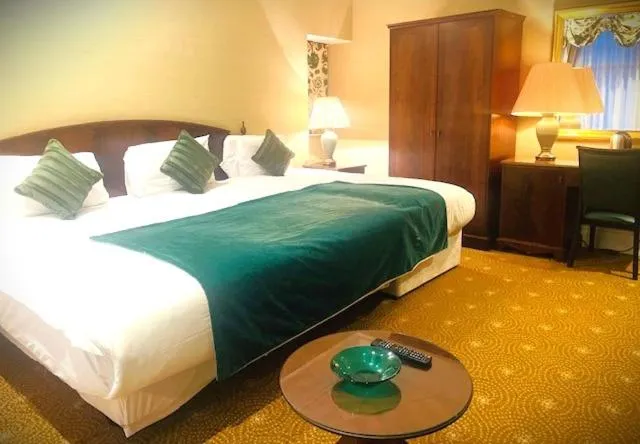 Bed in The Colonnade