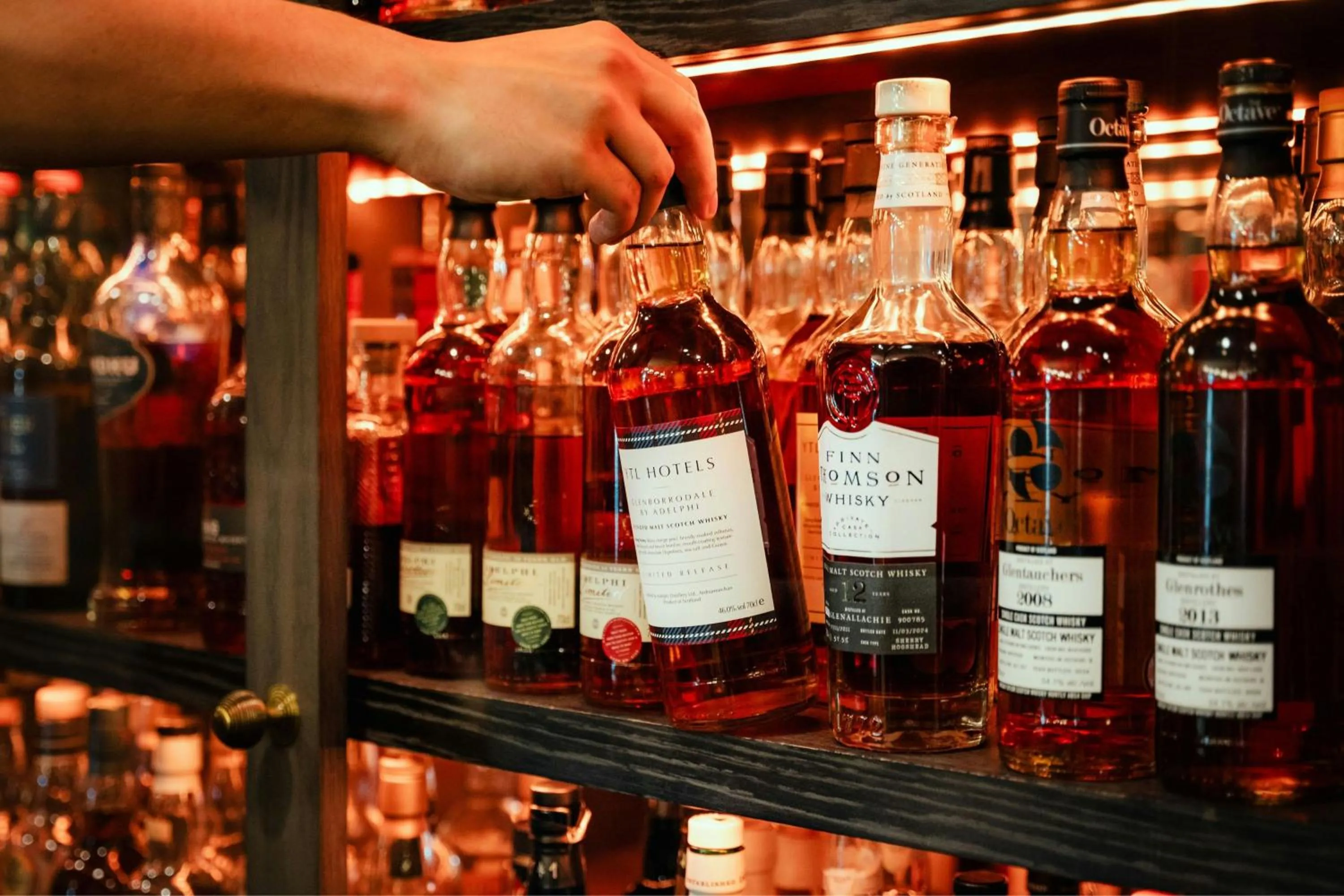 Restaurant/places to eat in The Glasshouse, Autograph Collection