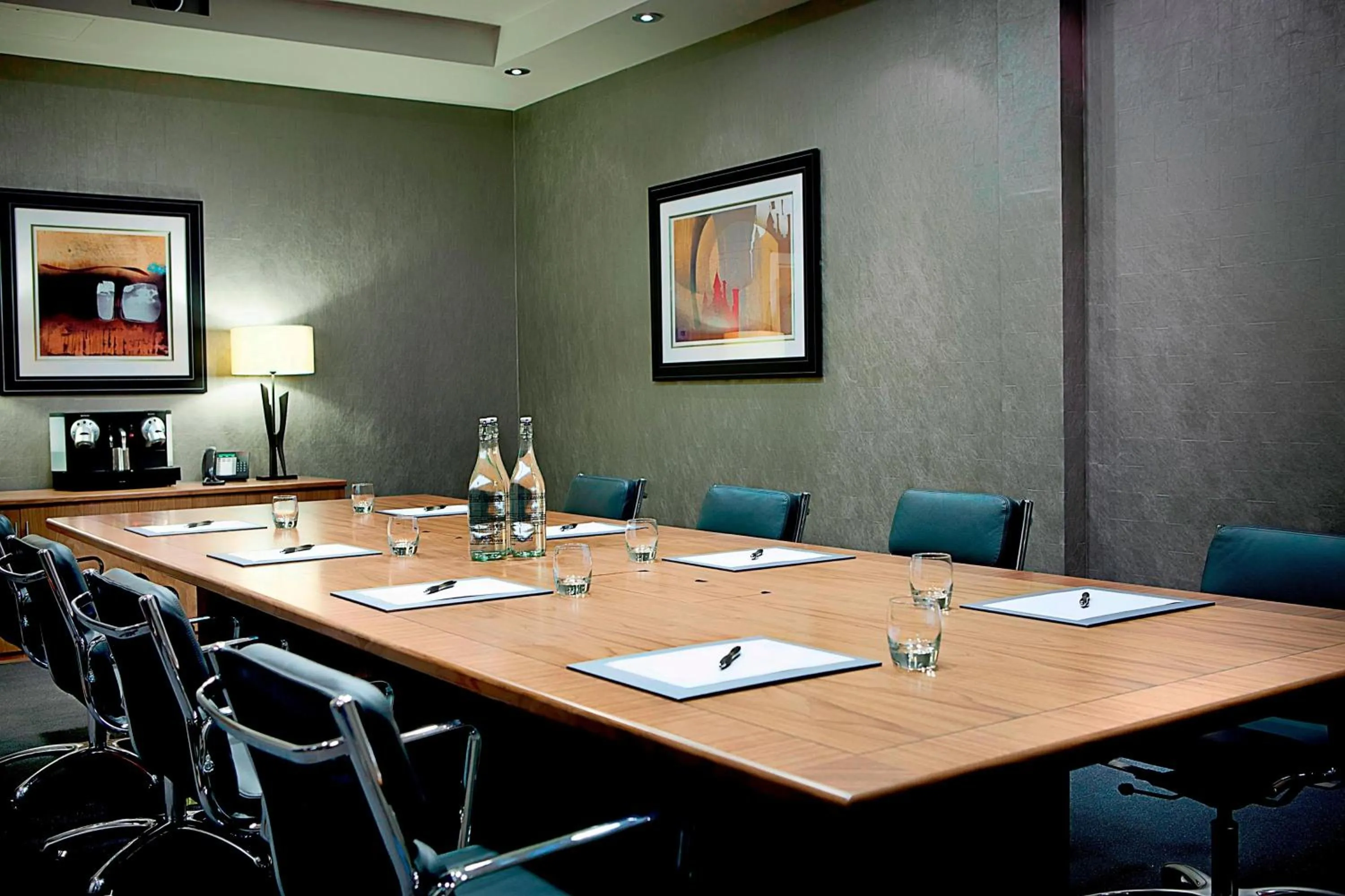 Meeting/conference room in The Glasshouse, Autograph Collection