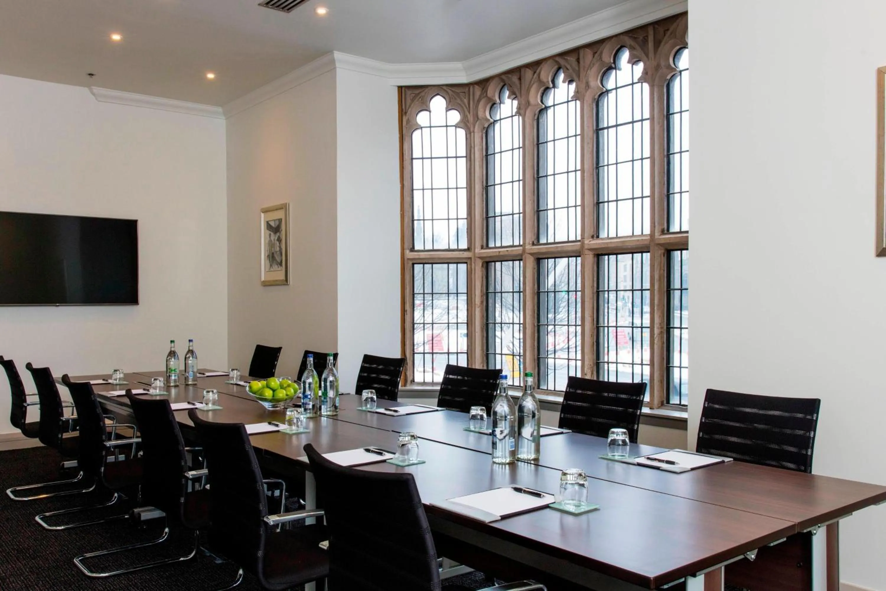 Meeting/conference room in The Glasshouse, Autograph Collection