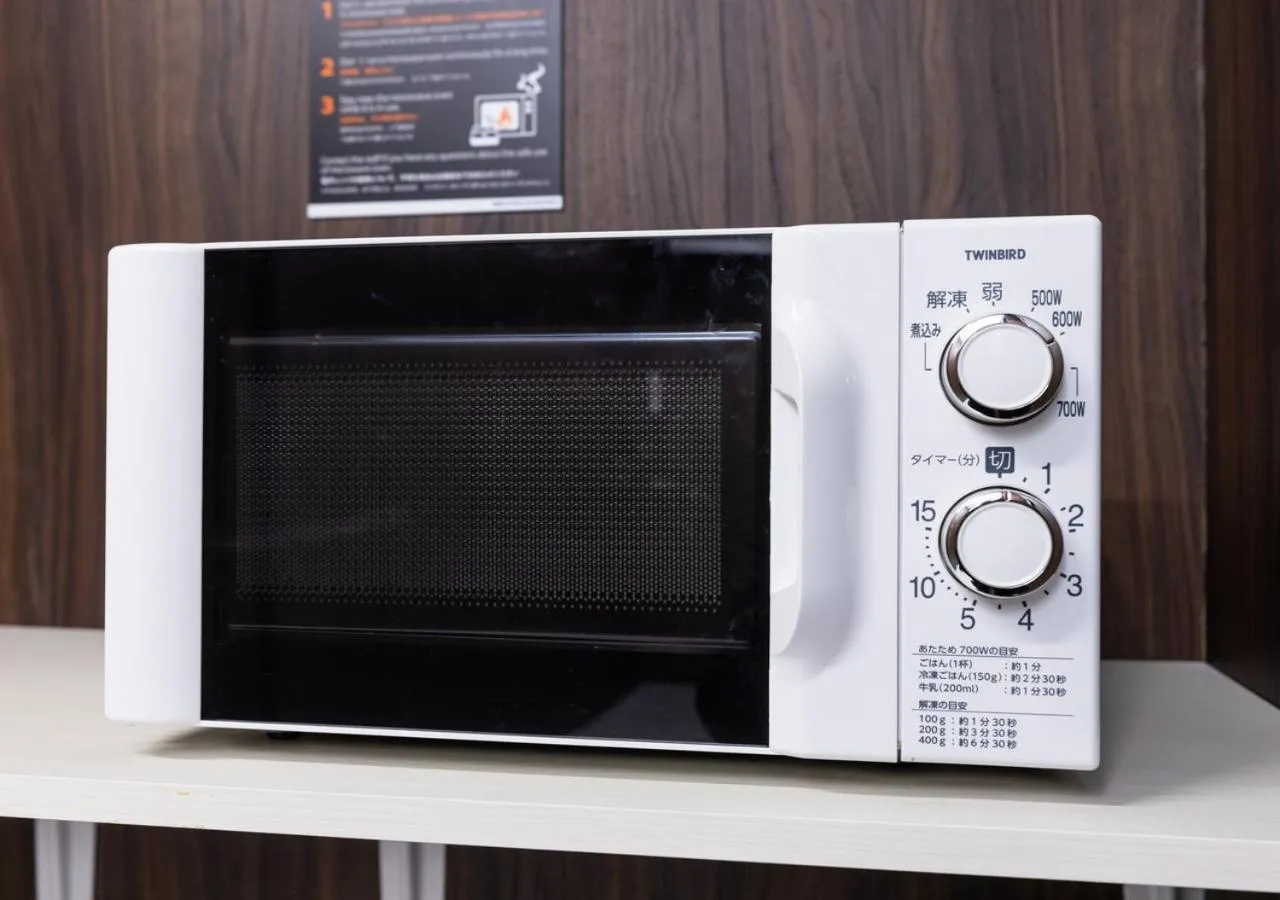 microwave in APA Hotel Niigata Higashinakadori