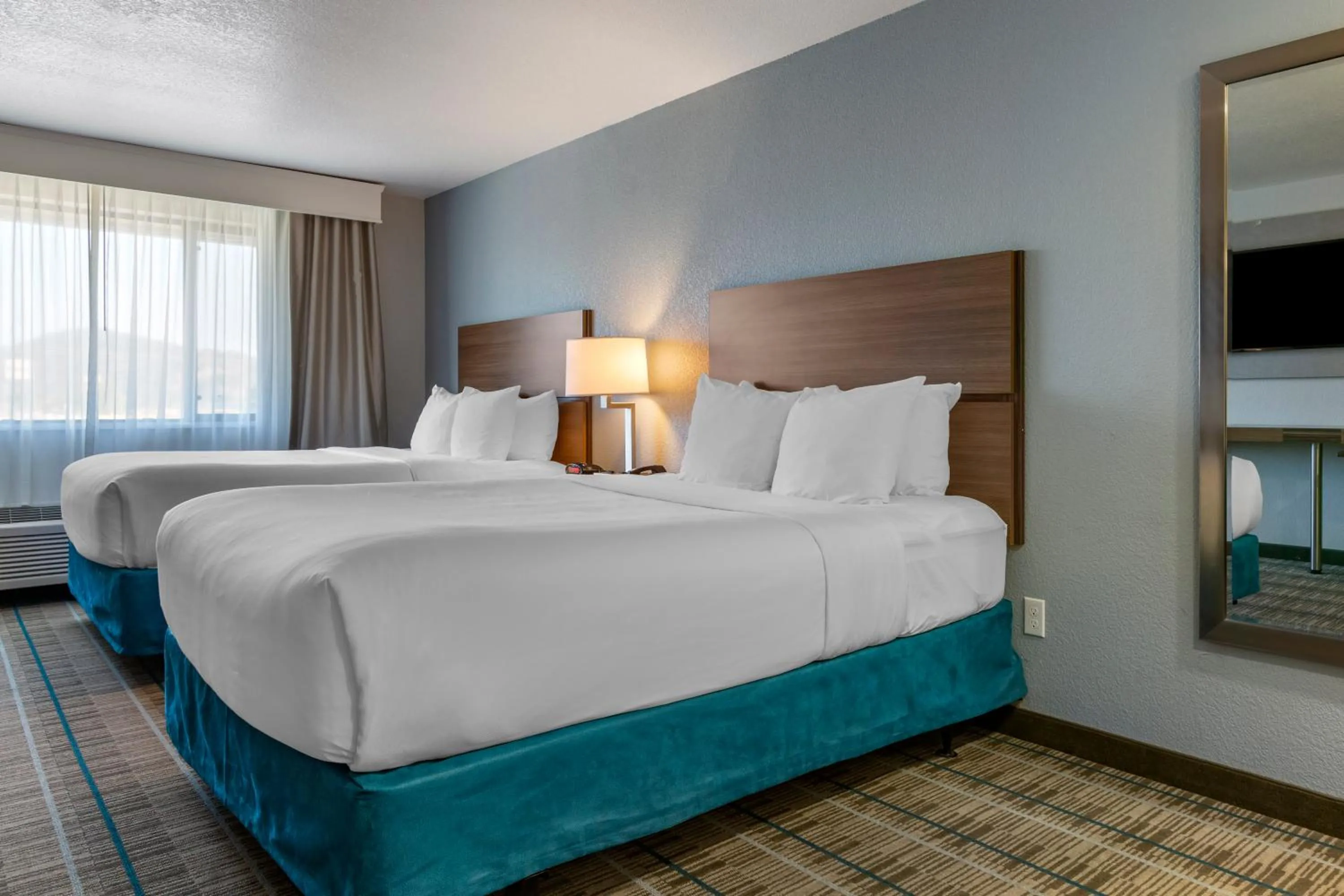 Bedroom, Bed in MainStay Suites Coeur d'Alene