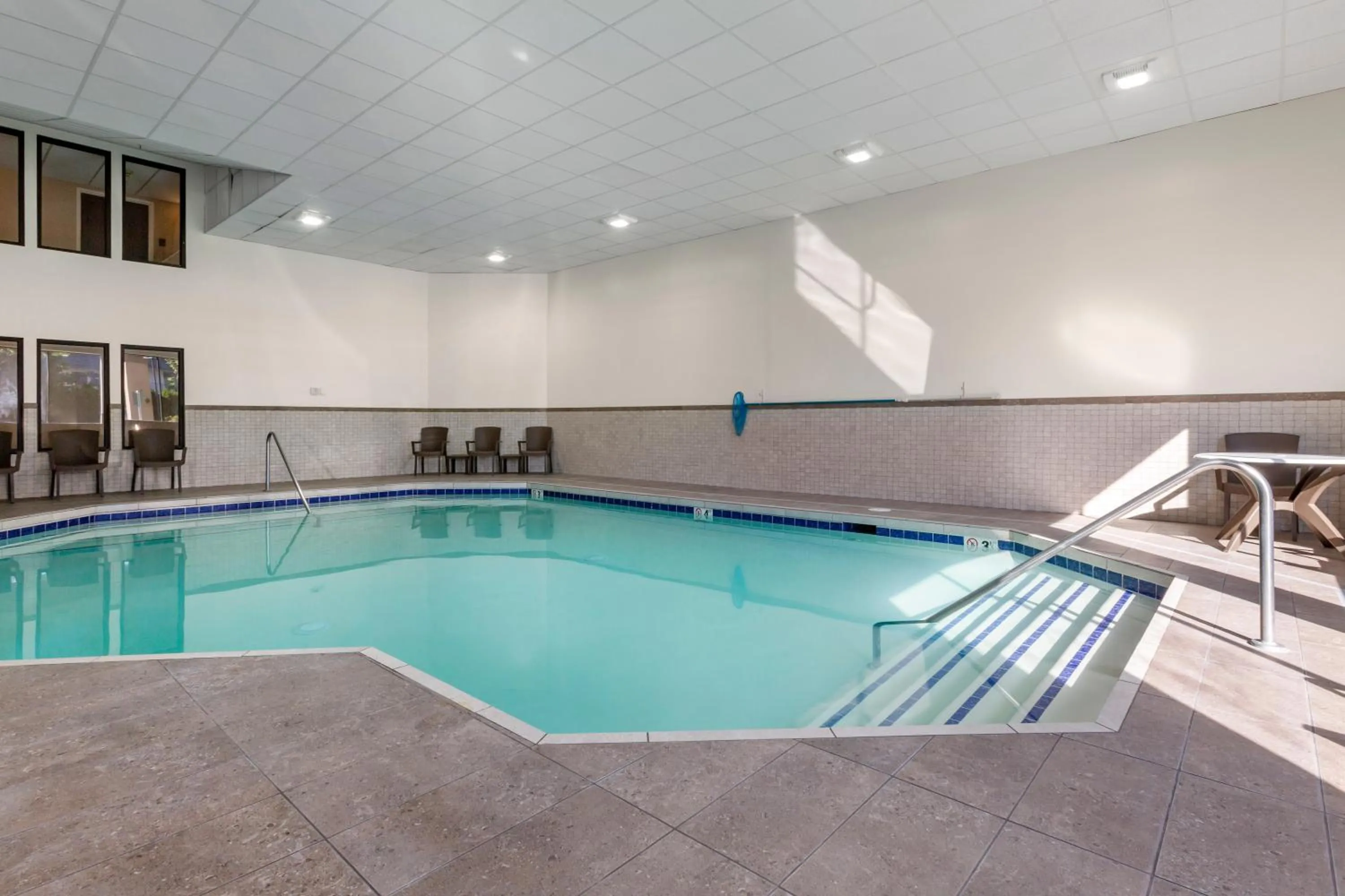 Swimming pool in MainStay Suites Coeur d'Alene