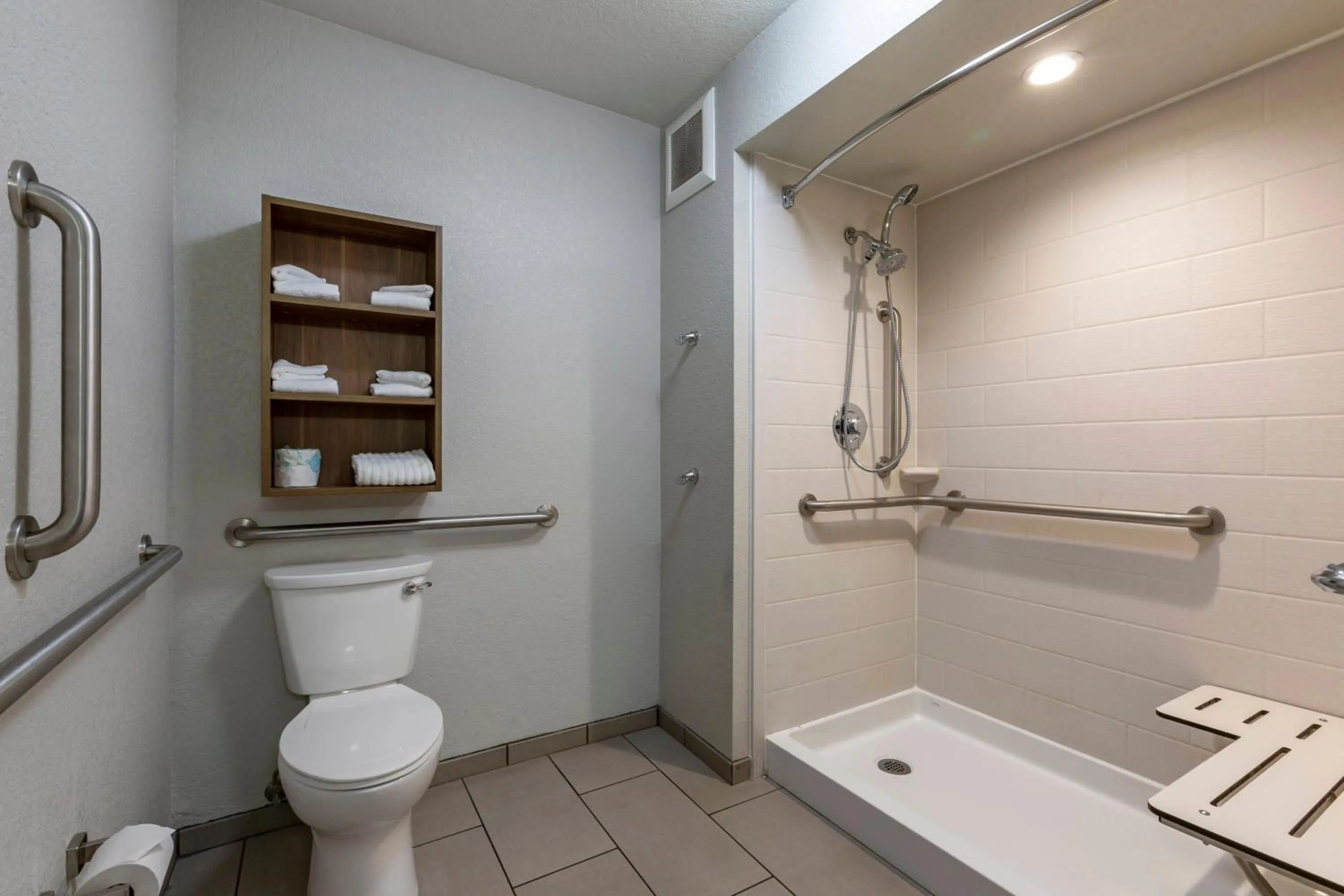 Bathroom in MainStay Suites Coeur d'Alene