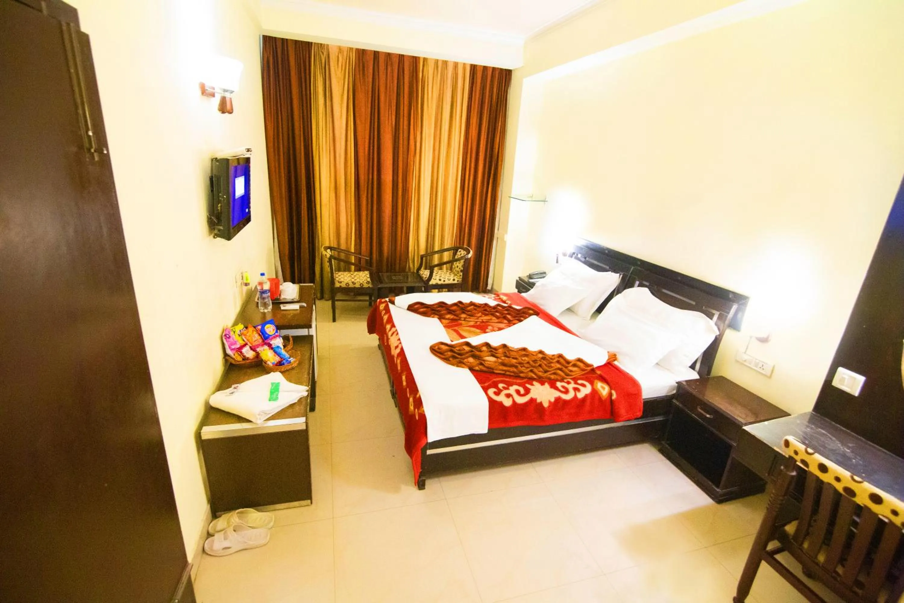 Bed in Hotel Hong Kong Inn