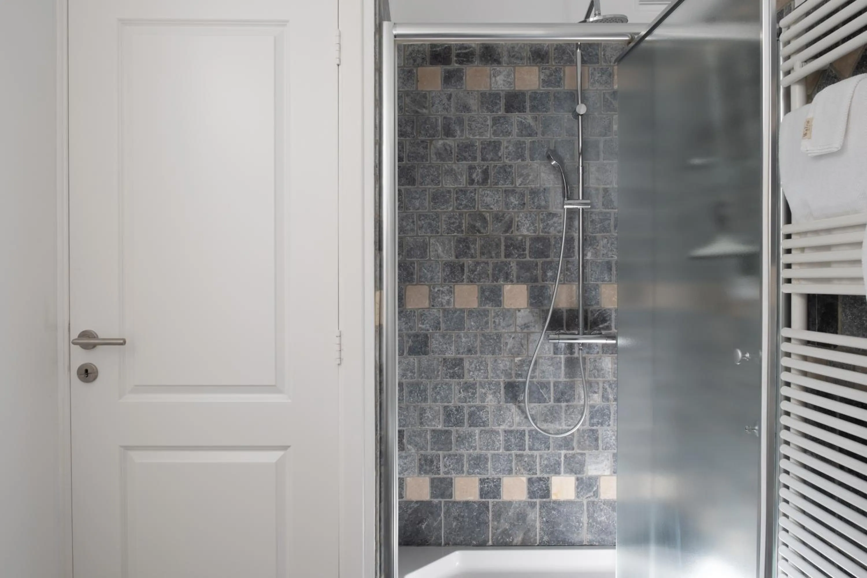 Shower in B&B De Joker