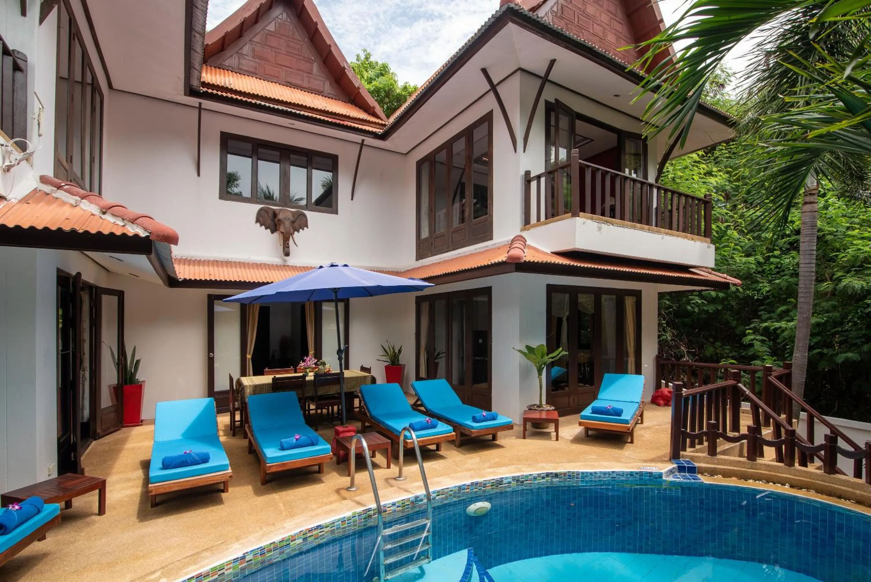 Property building in Paradise Island Estate