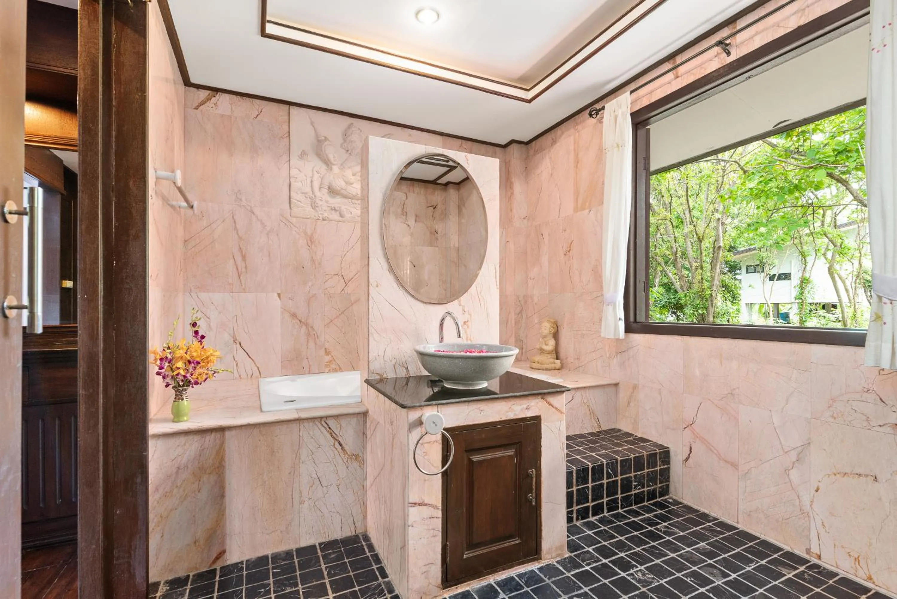 Bathroom in Paradise Island Estate