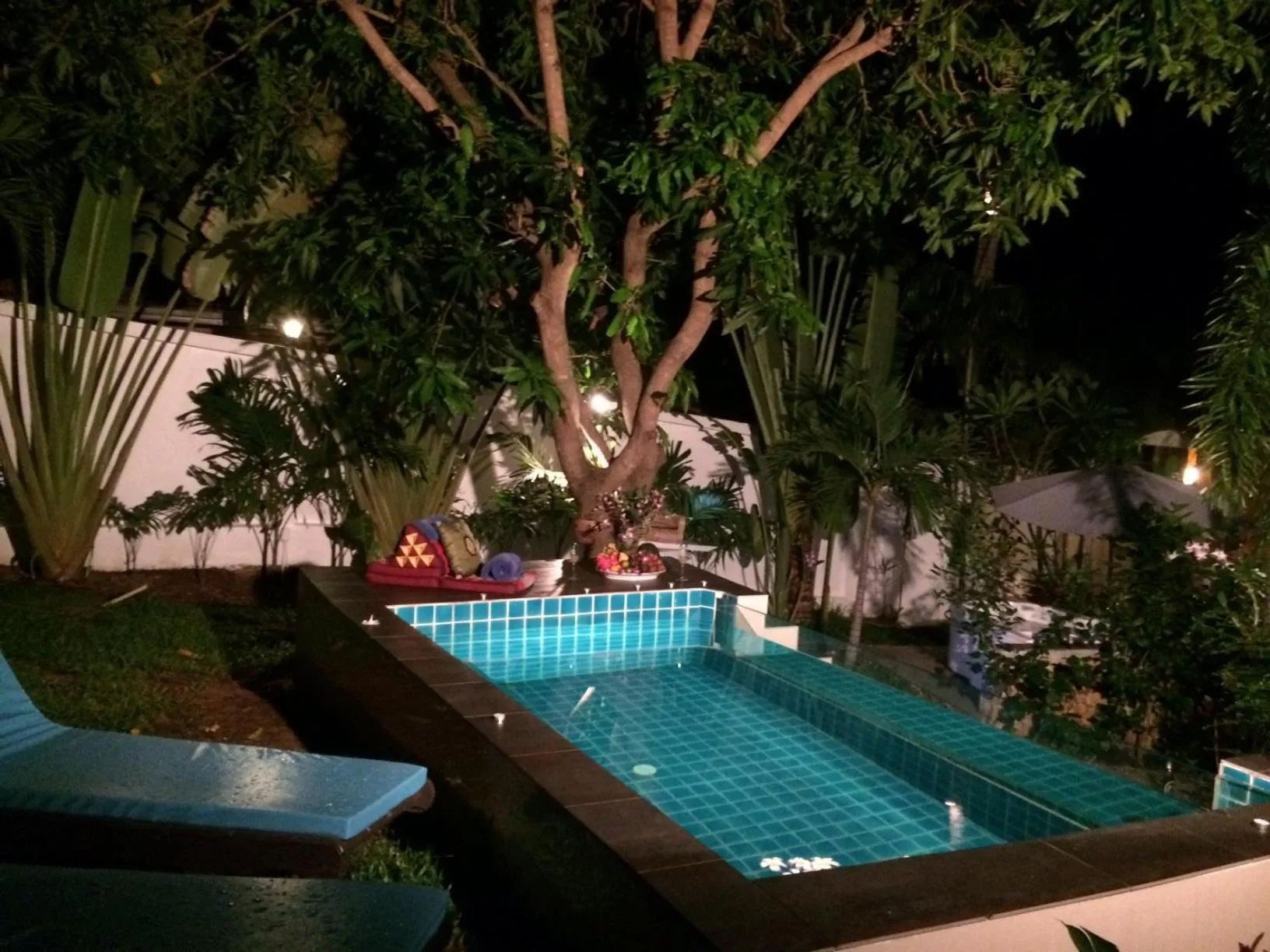 Swimming pool in Paradise Island Estate