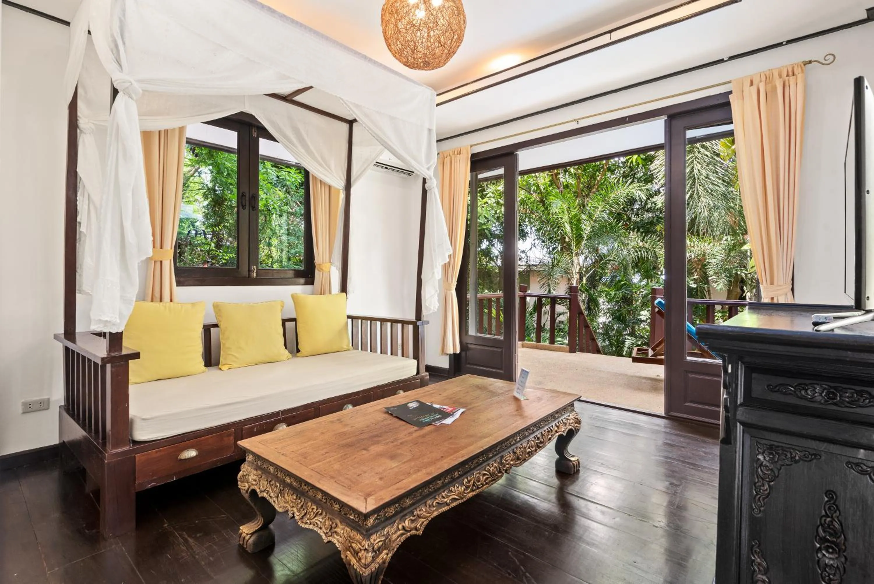 Living room in Paradise Island Estate