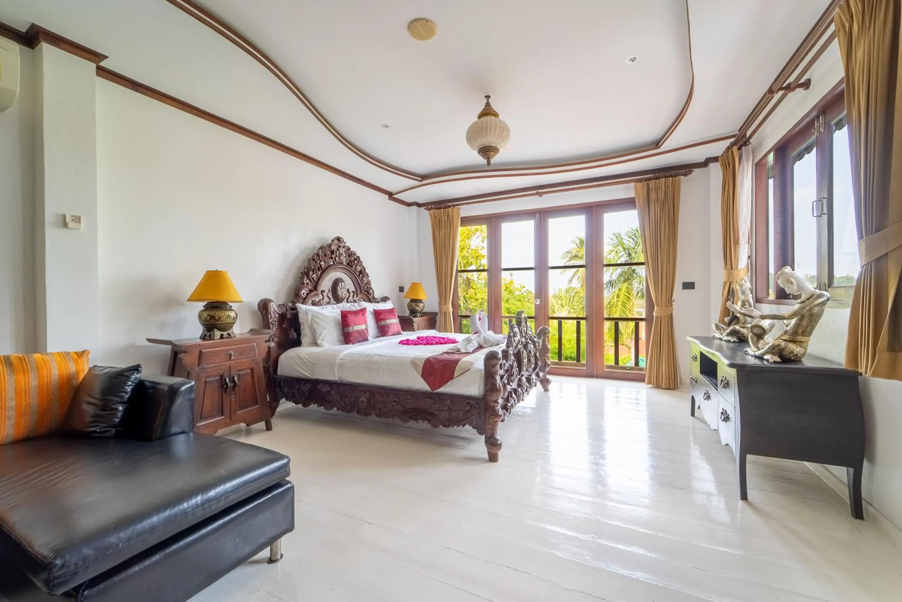 Bedroom, Bed in Paradise Island Estate