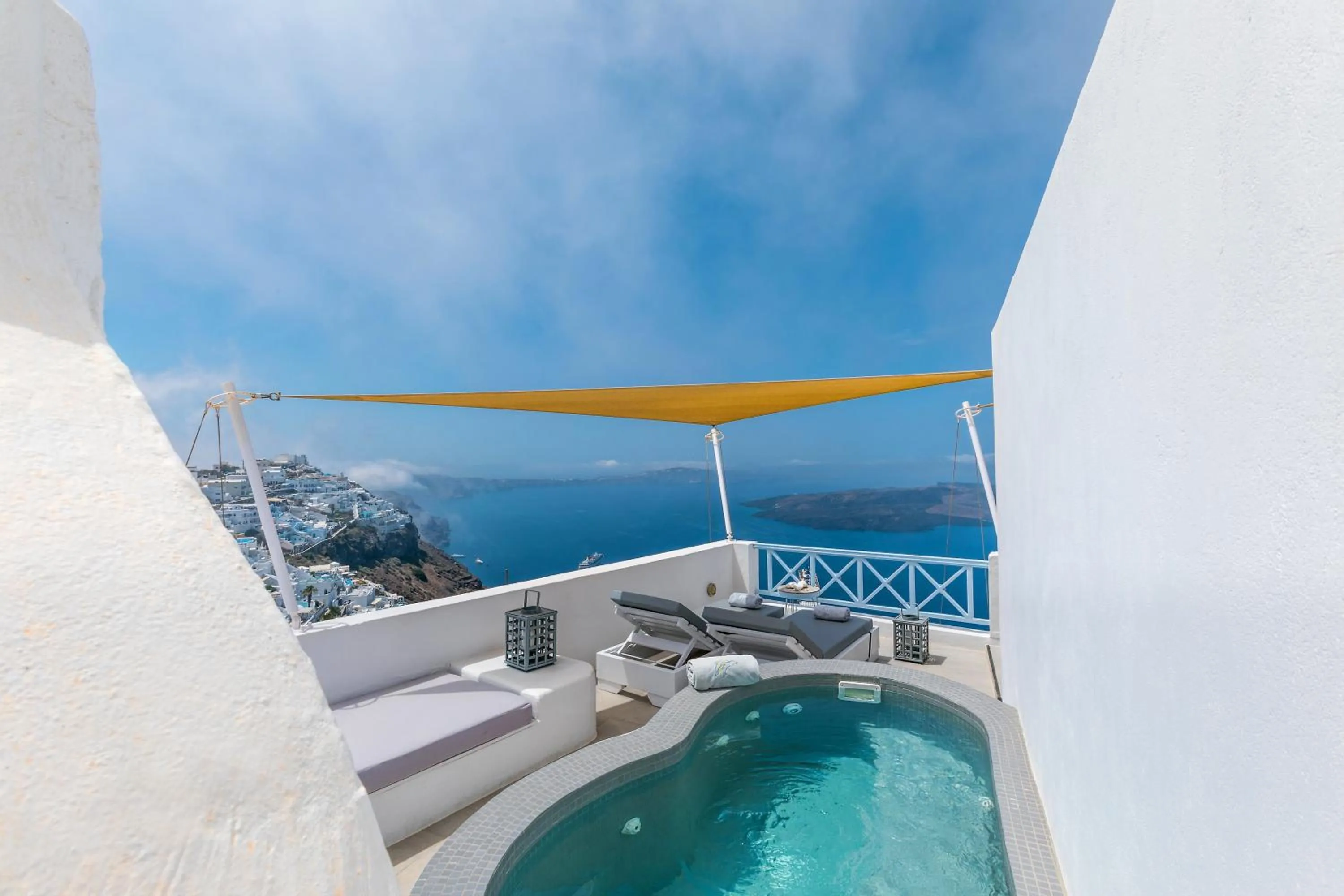 Sea view in Blue Dolphins Apartments