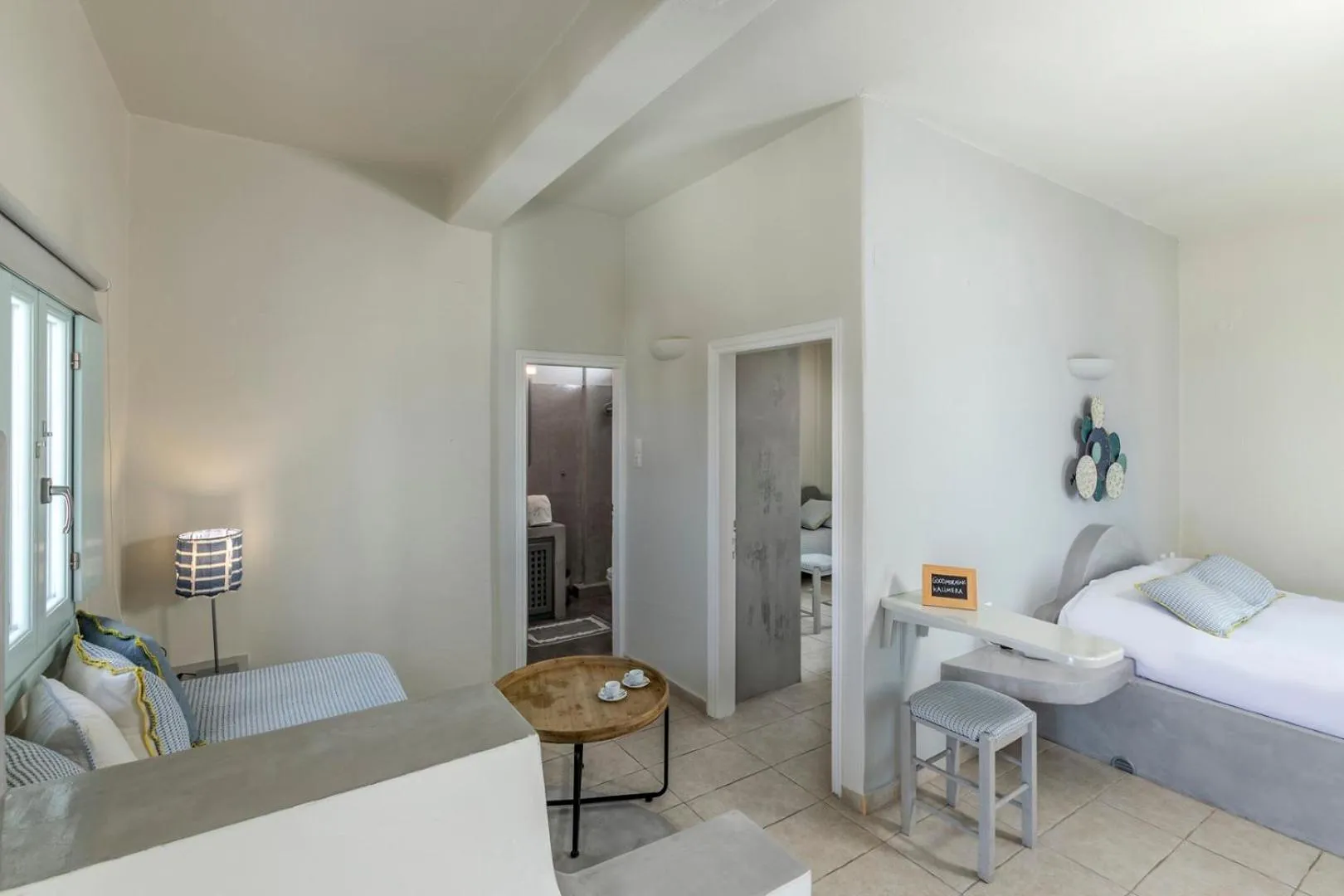 Bedroom, Bed in Blue Dolphins Apartments