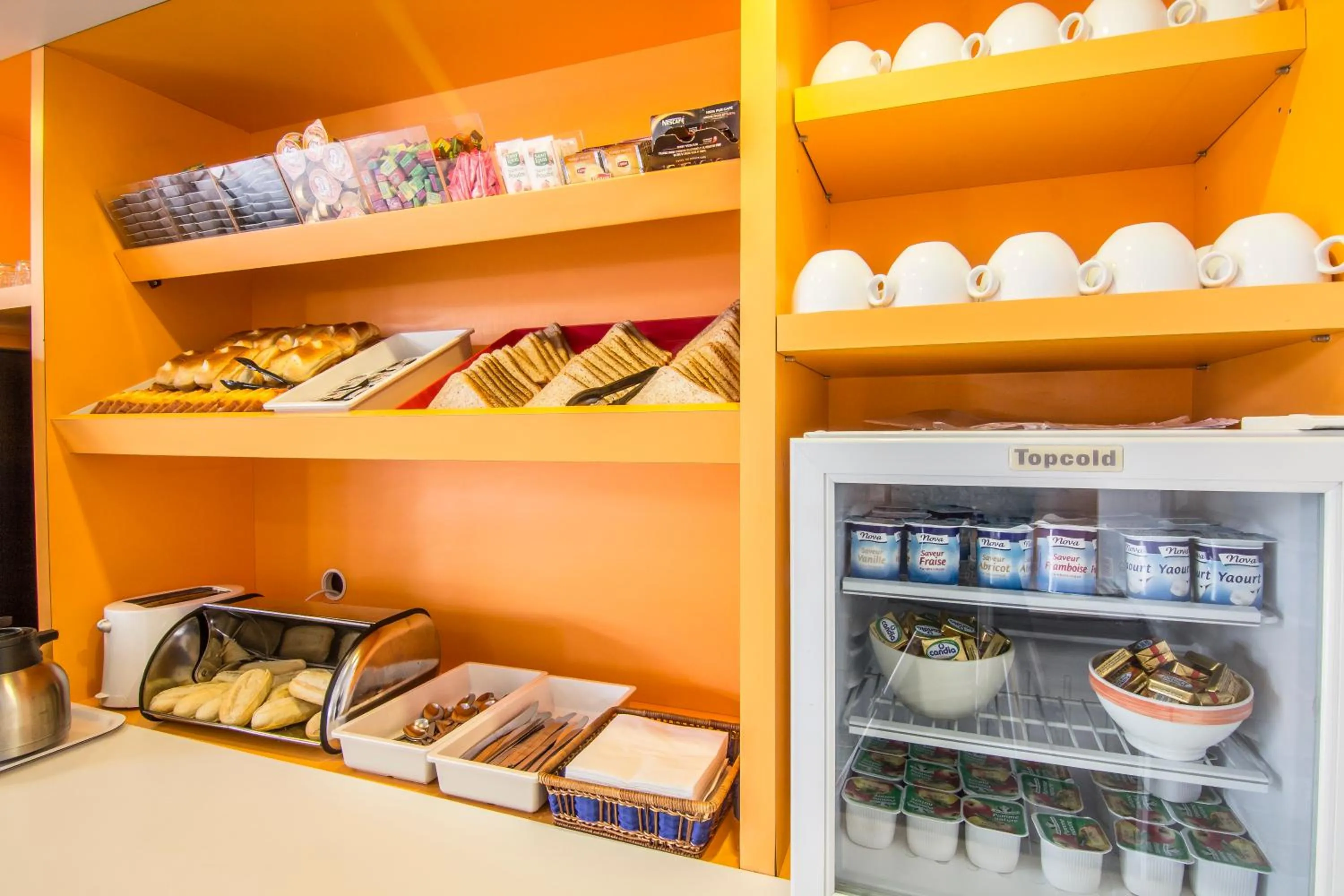 Buffet breakfast in Première Classe Toulouse Nord - L'Union