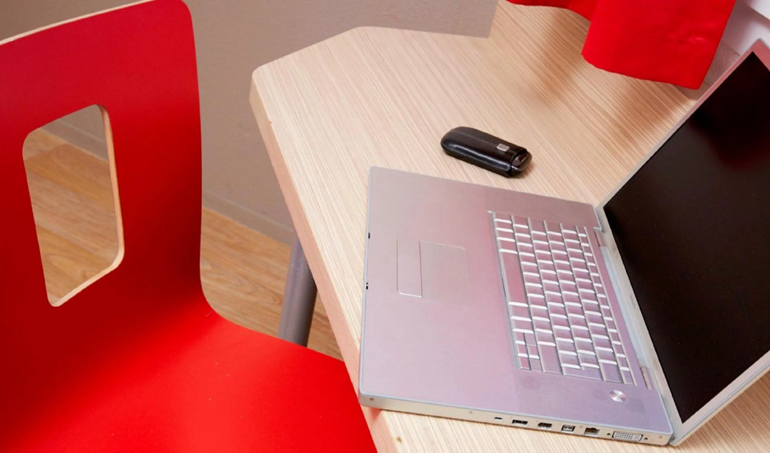 Decorative detail in Première Classe Toulouse Nord - L'Union