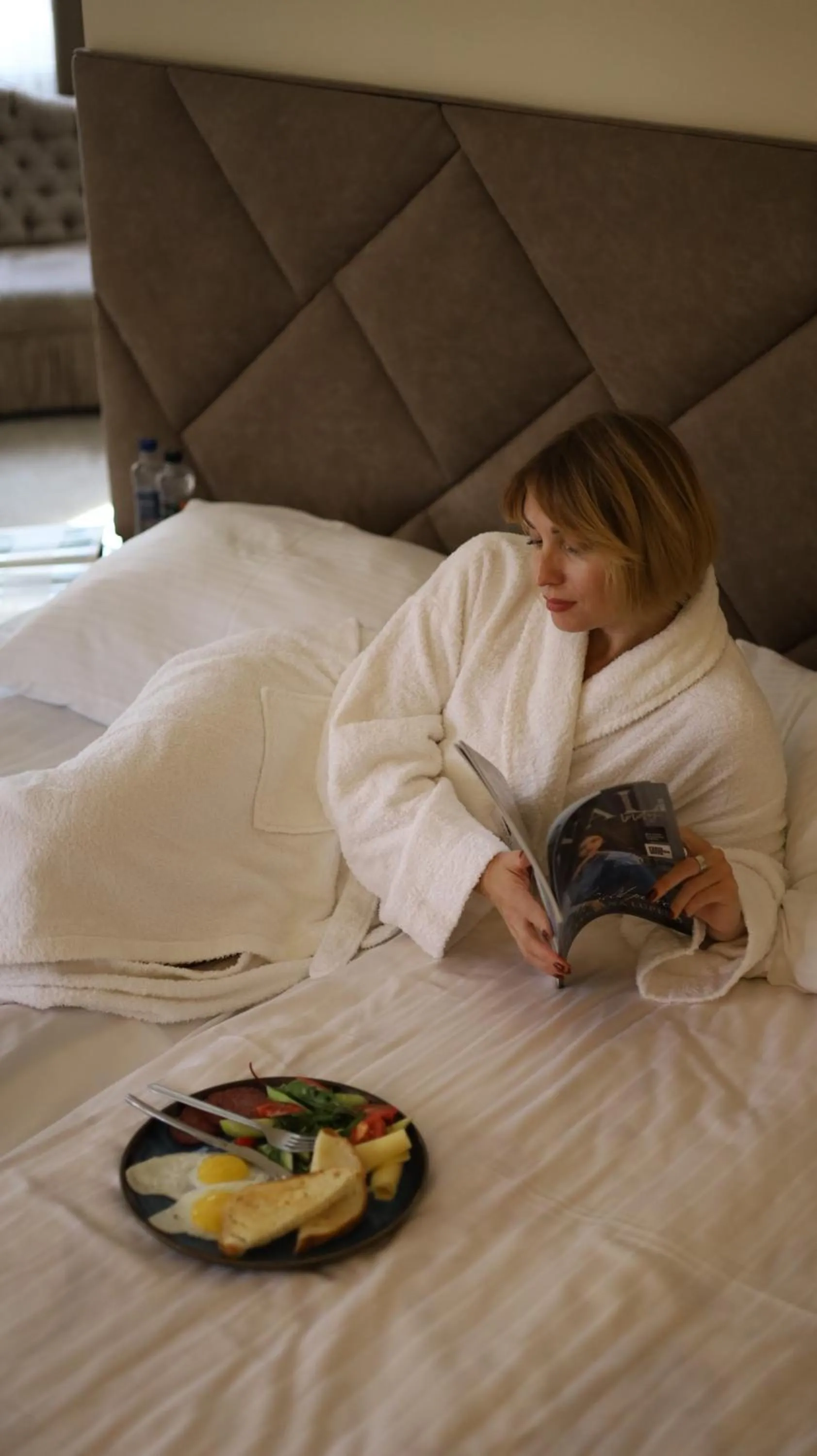 Breakfast, Bed in Eduard Hotel